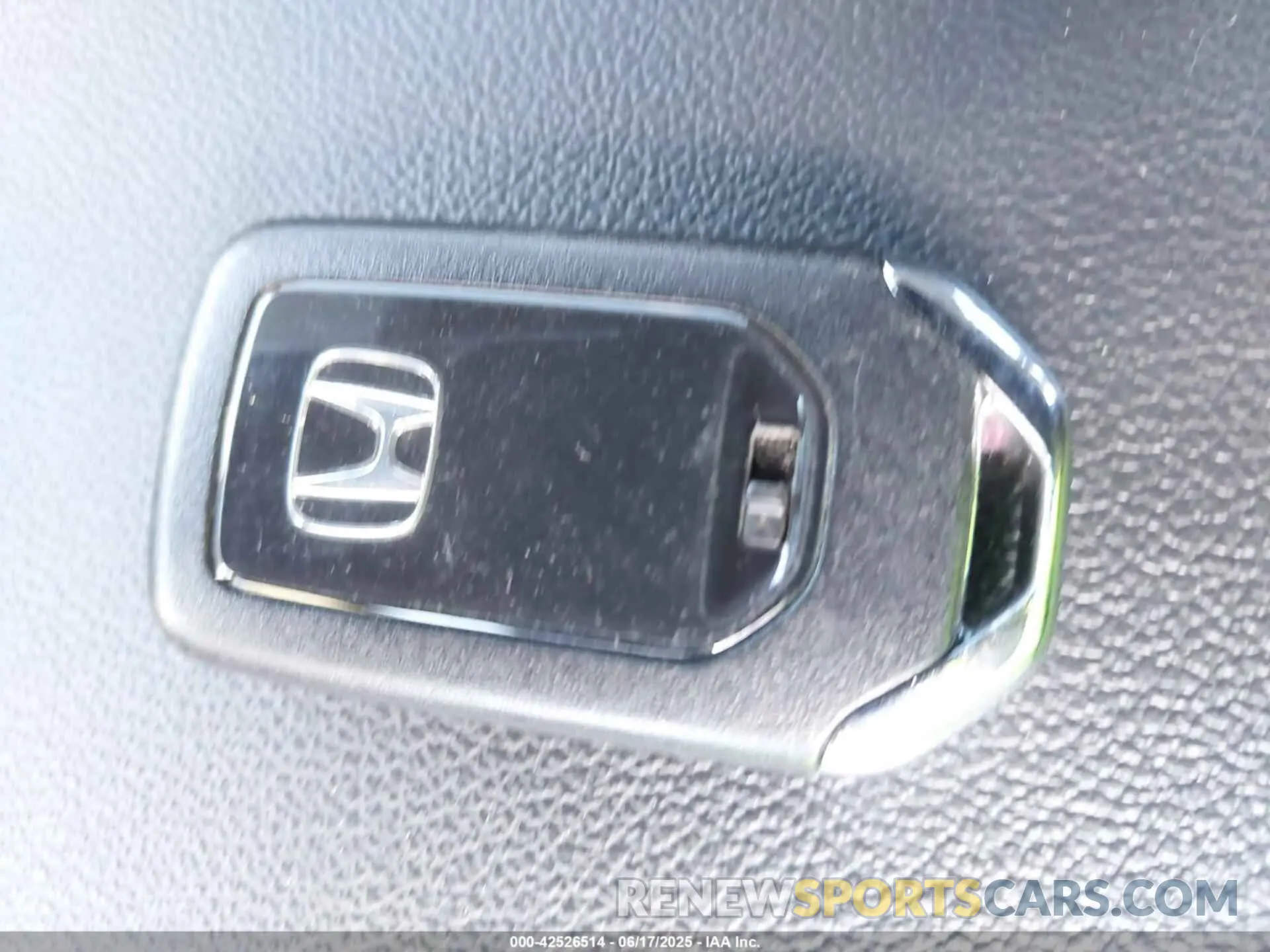 11 Photograph of a damaged car 1HGCV1F36KA028146 HONDA ACCORD 2019