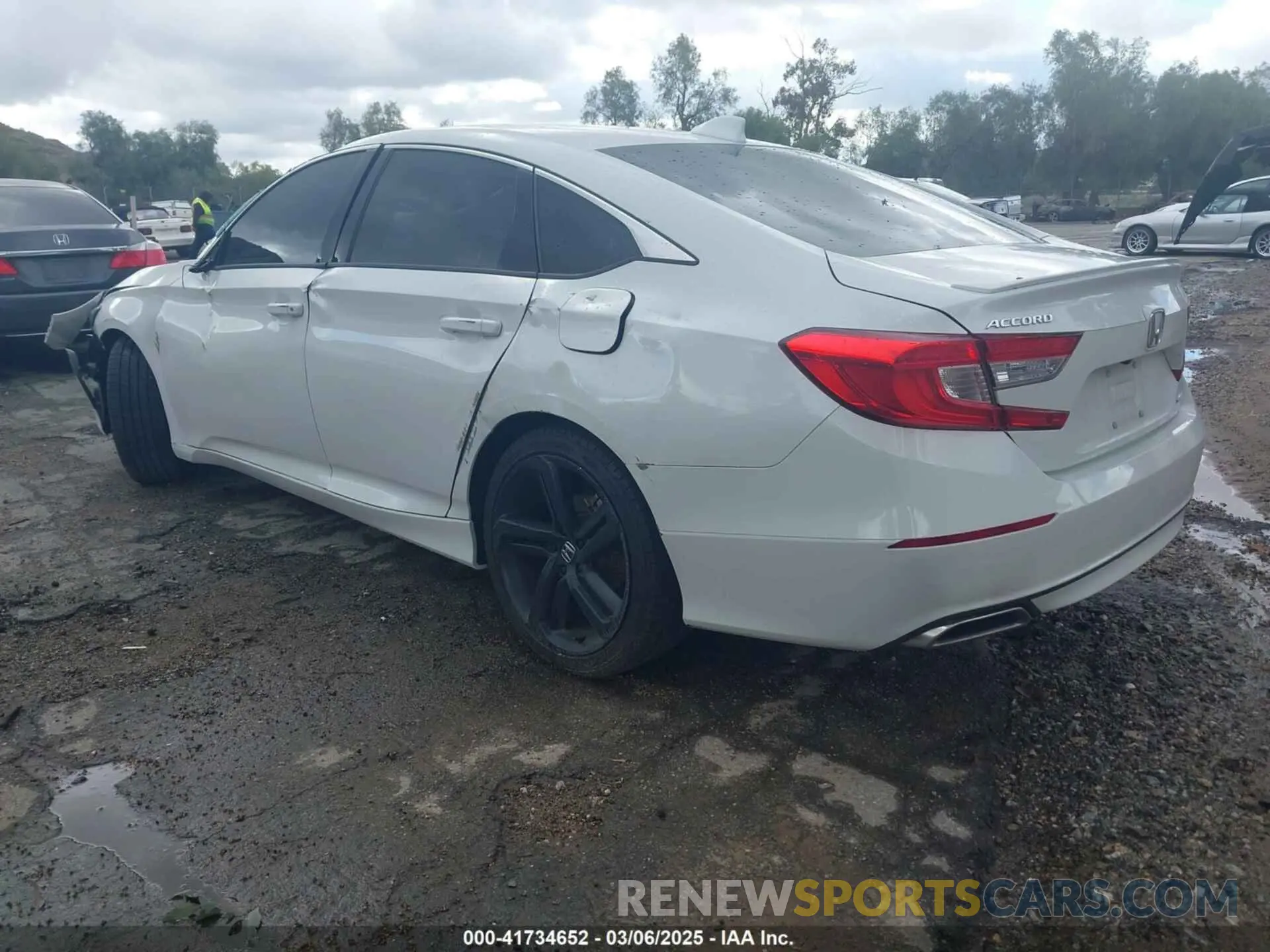 3 Photograph of a damaged car 1HGCV1F36KA046954 HONDA ACCORD 2019