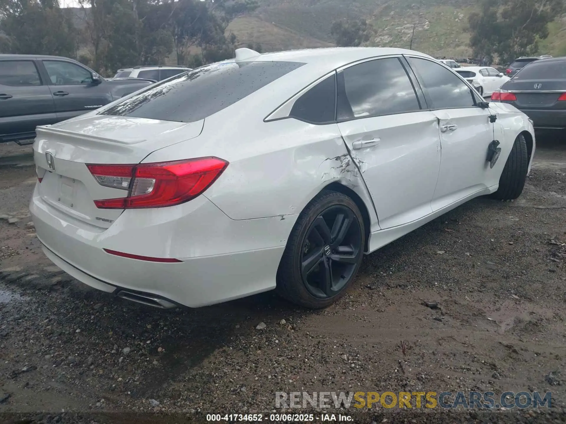 4 Photograph of a damaged car 1HGCV1F36KA046954 HONDA ACCORD 2019