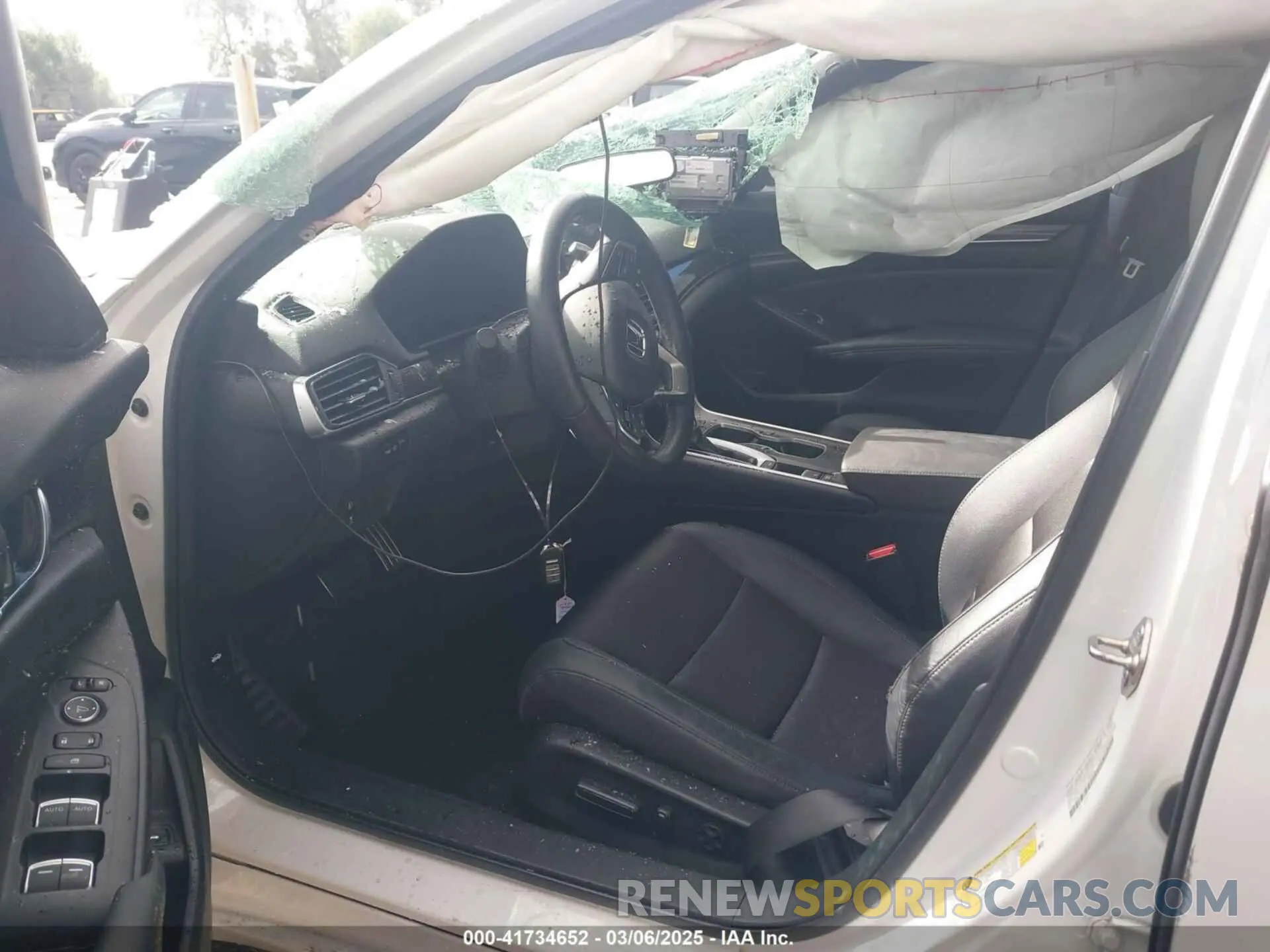 5 Photograph of a damaged car 1HGCV1F36KA046954 HONDA ACCORD 2019