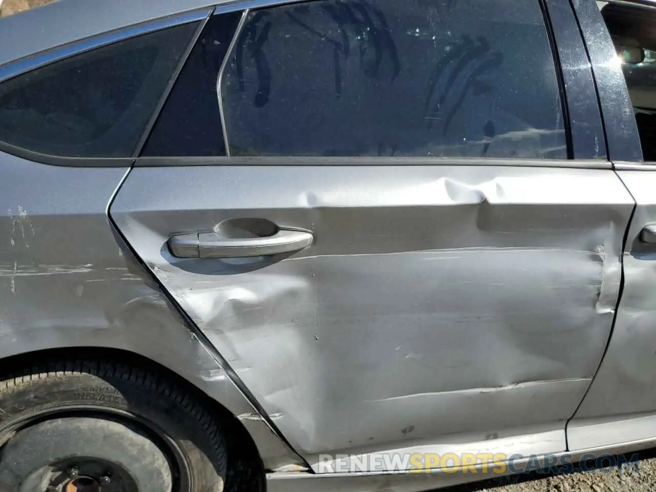 10 Photograph of a damaged car 1HGCV1F36KA107655 HONDA ACCORD 2019