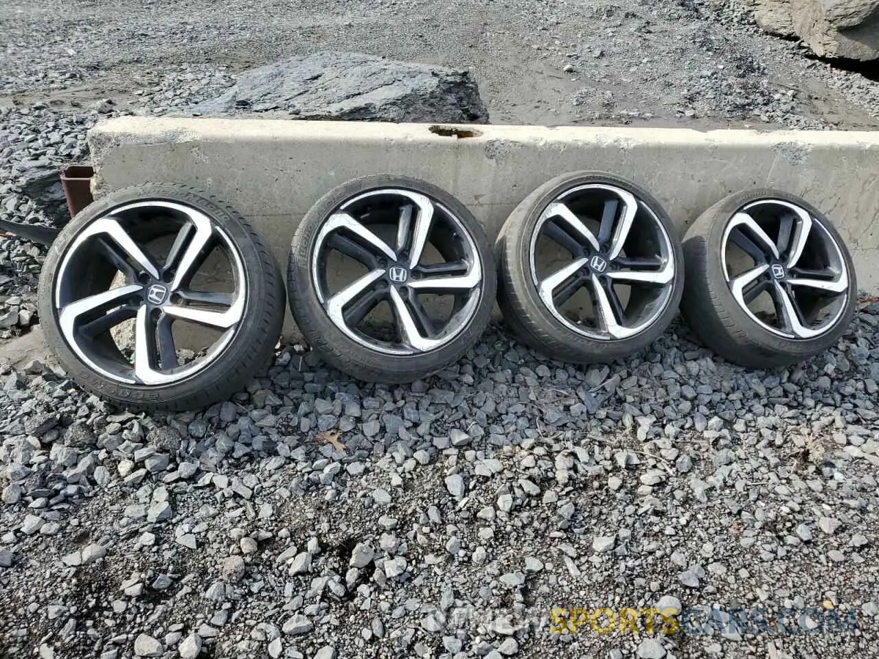 12 Photograph of a damaged car 1HGCV1F36KA107655 HONDA ACCORD 2019