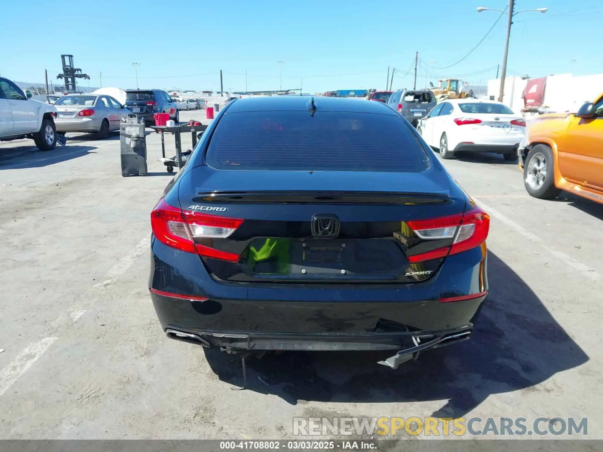 17 Photograph of a damaged car 1HGCV1F36KA117148 HONDA ACCORD 2019