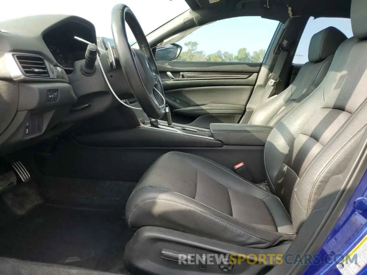 7 Photograph of a damaged car 1HGCV1F36KA127307 HONDA ACCORD 2019