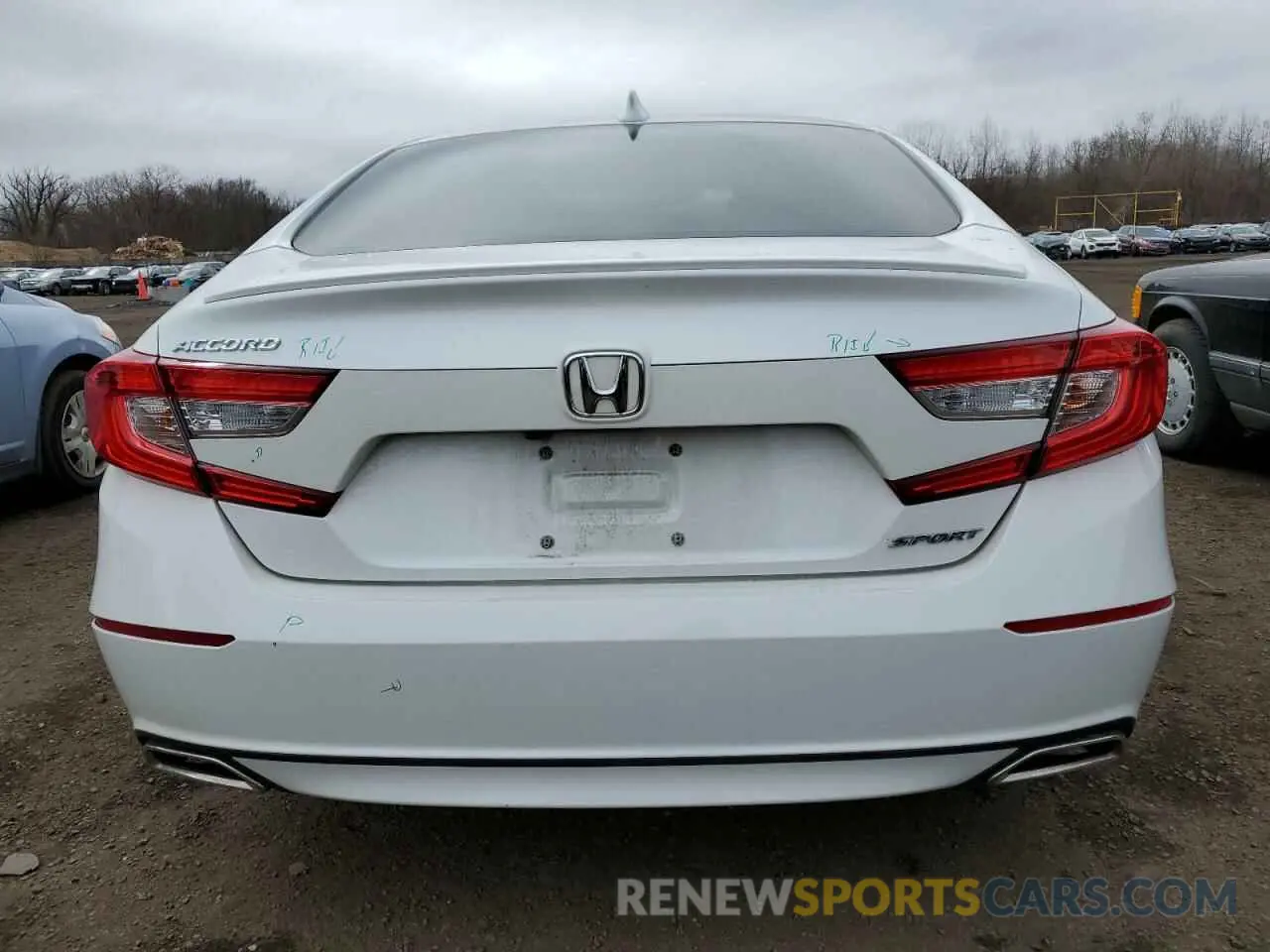 6 Photograph of a damaged car 1HGCV1F36KA147752 HONDA ACCORD 2019
