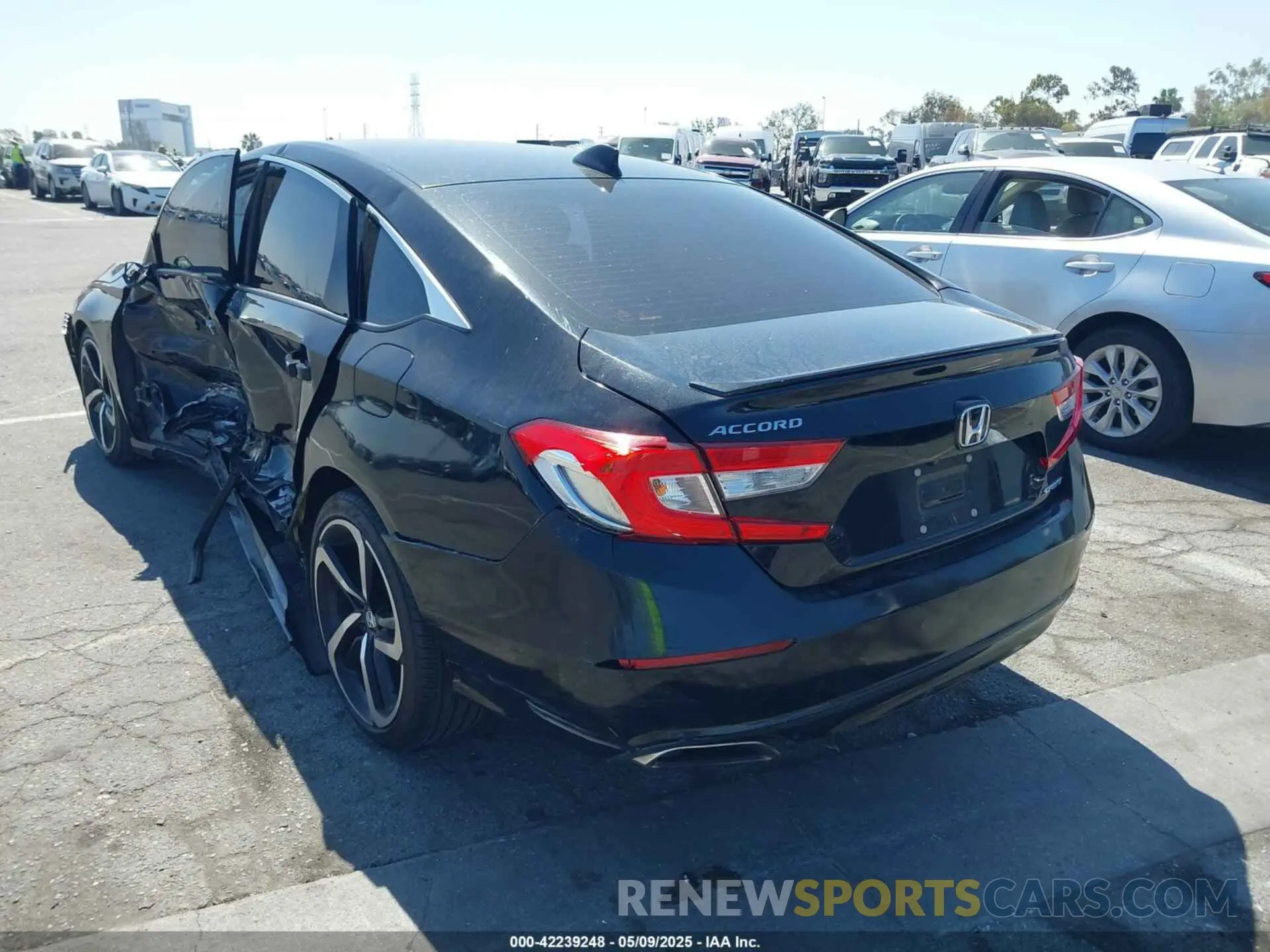 3 Photograph of a damaged car 1HGCV1F36KA164728 HONDA ACCORD 2019