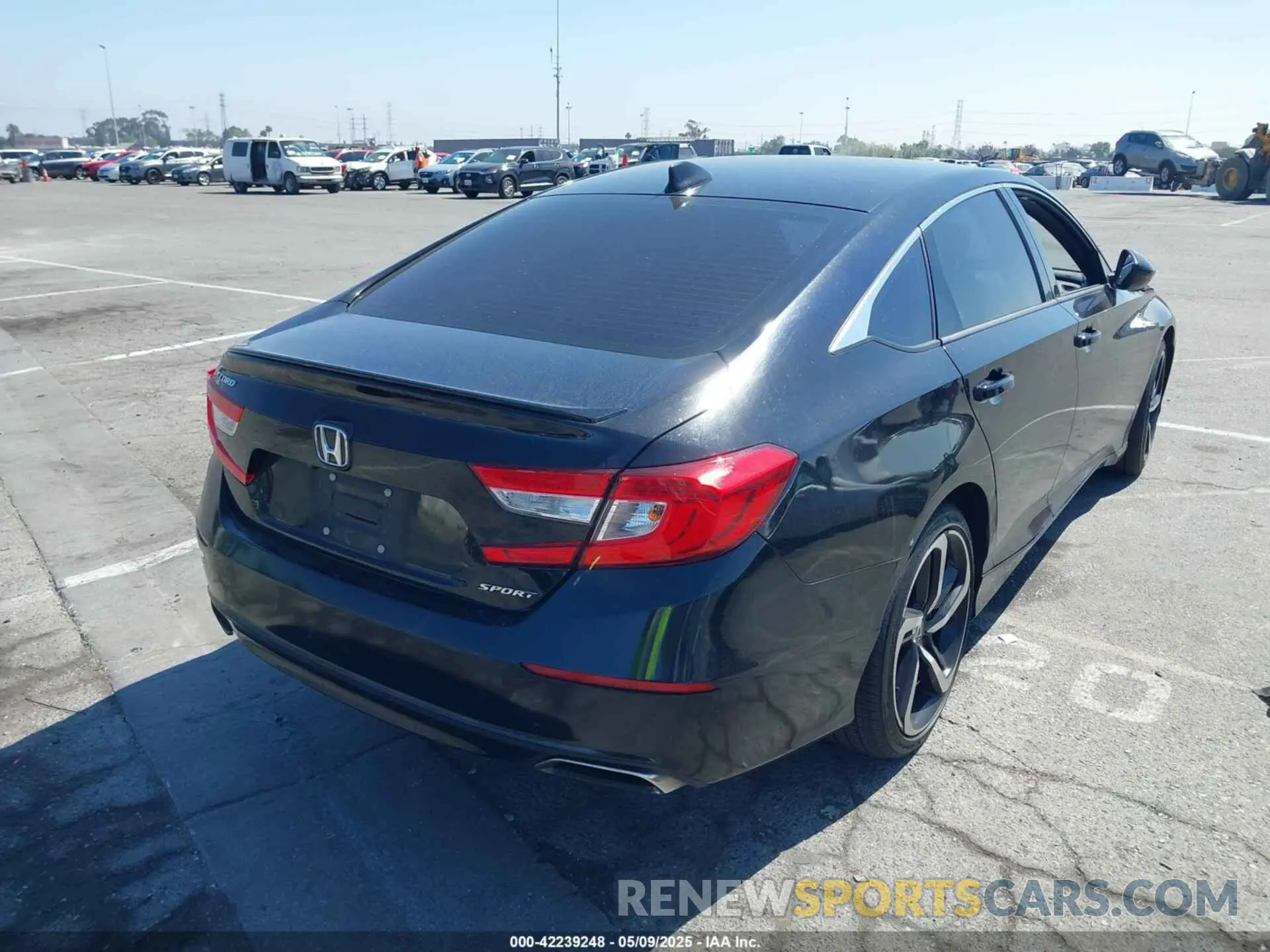 4 Photograph of a damaged car 1HGCV1F36KA164728 HONDA ACCORD 2019
