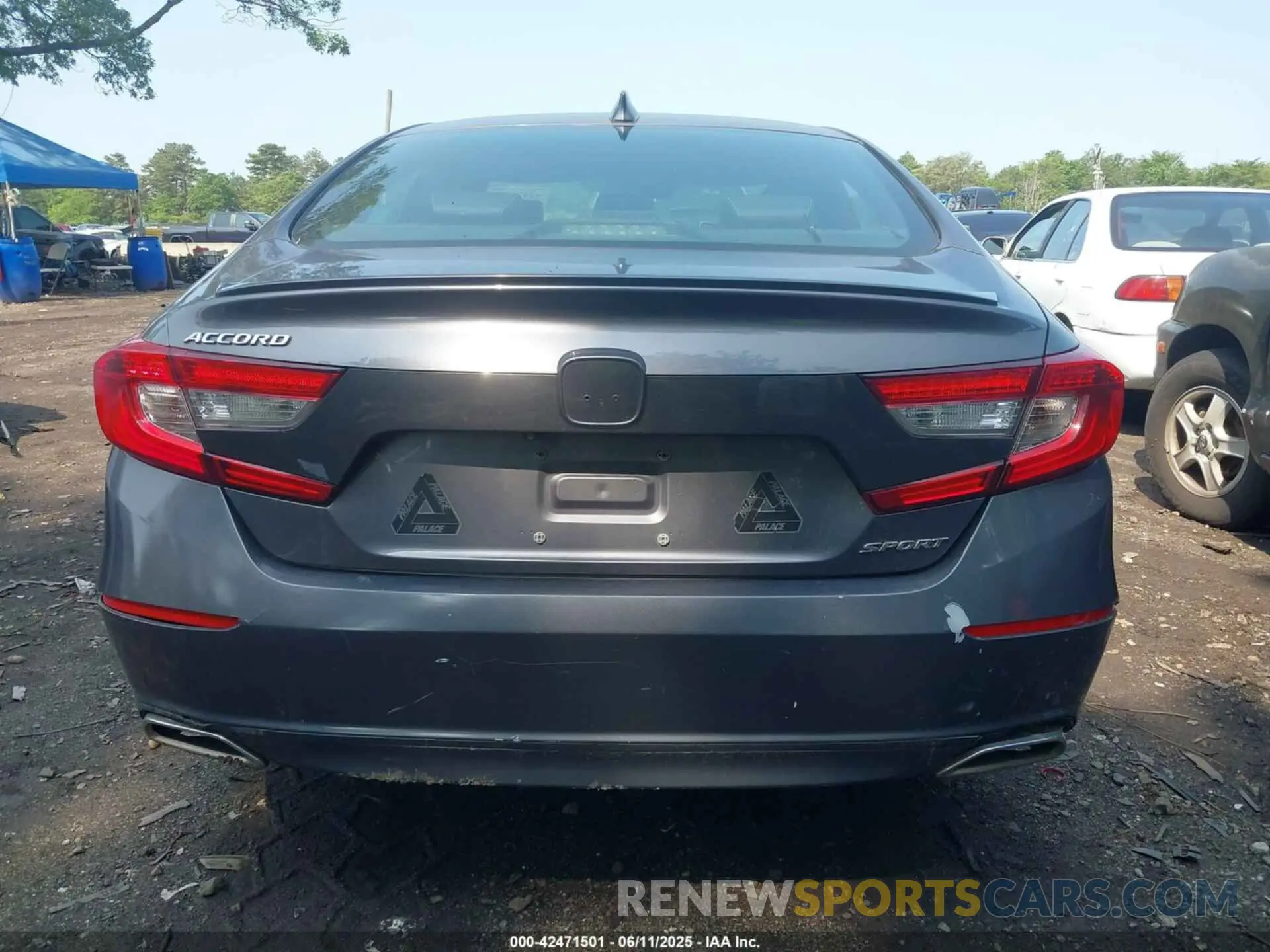 16 Photograph of a damaged car 1HGCV1F37KA004163 HONDA ACCORD 2019