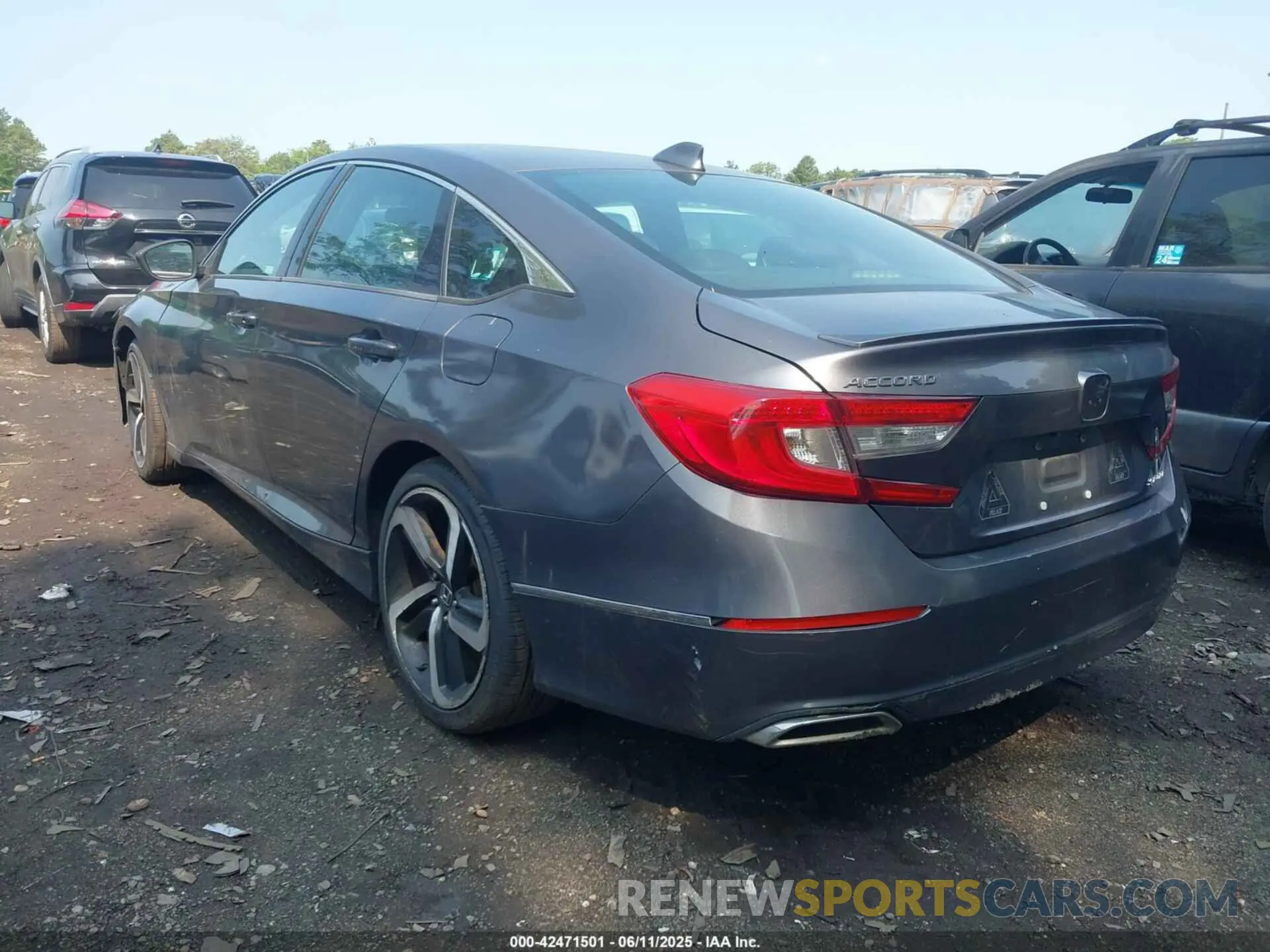 3 Photograph of a damaged car 1HGCV1F37KA004163 HONDA ACCORD 2019