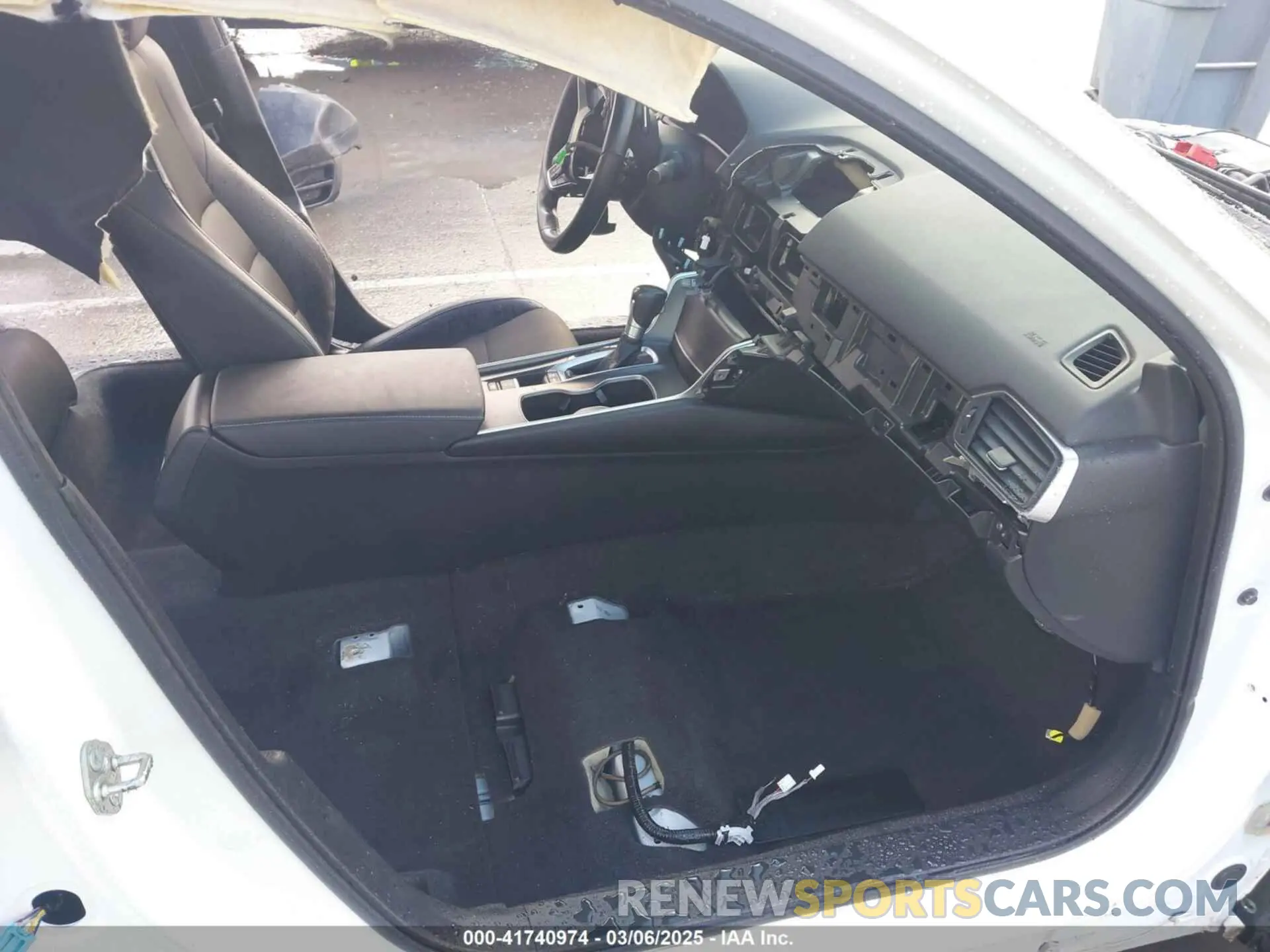 5 Photograph of a damaged car 1HGCV1F37KA022159 HONDA ACCORD 2019