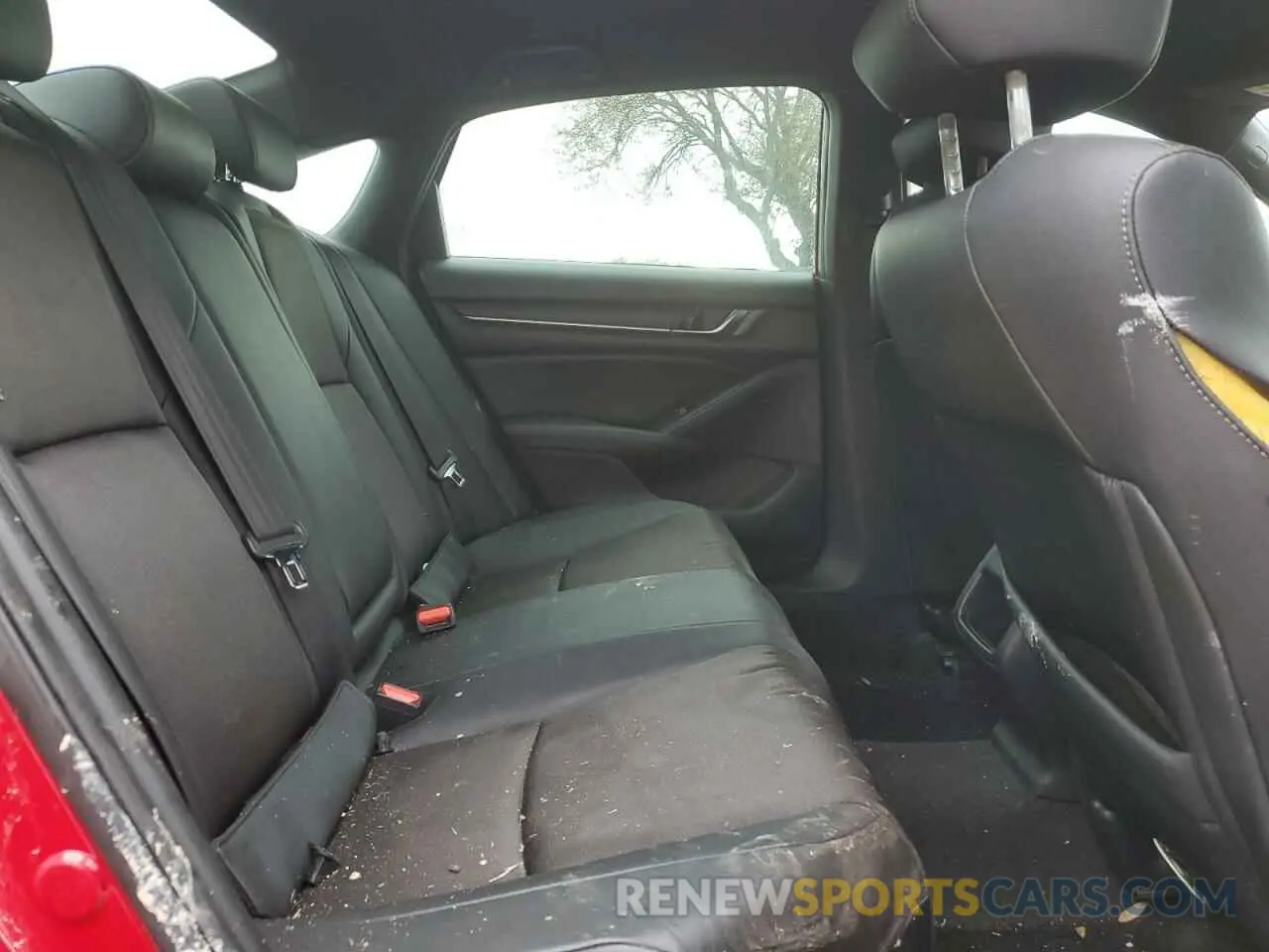10 Photograph of a damaged car 1HGCV1F37KA028799 HONDA ACCORD 2019
