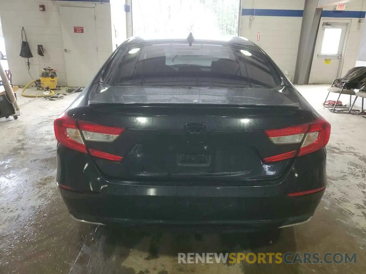 6 Photograph of a damaged car 1HGCV1F37KA031086 HONDA ACCORD 2019