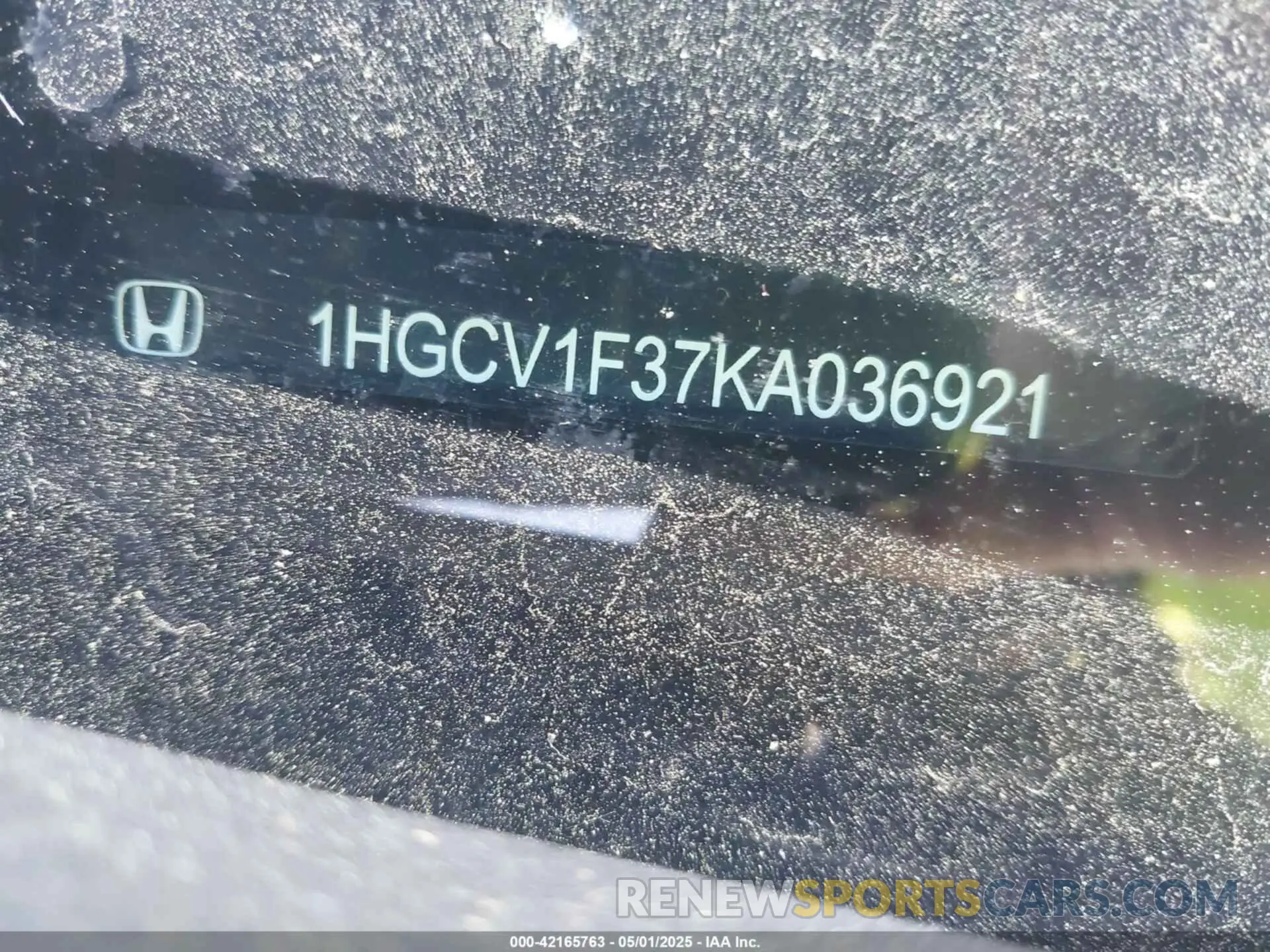 11 Photograph of a damaged car 1HGCV1F37KA036921 HONDA ACCORD 2019