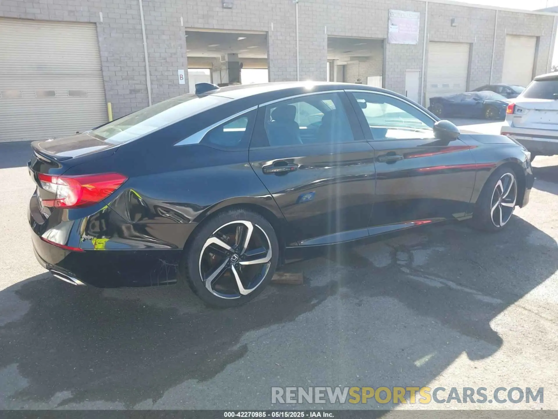 4 Photograph of a damaged car 1HGCV1F37KA073001 HONDA ACCORD 2019