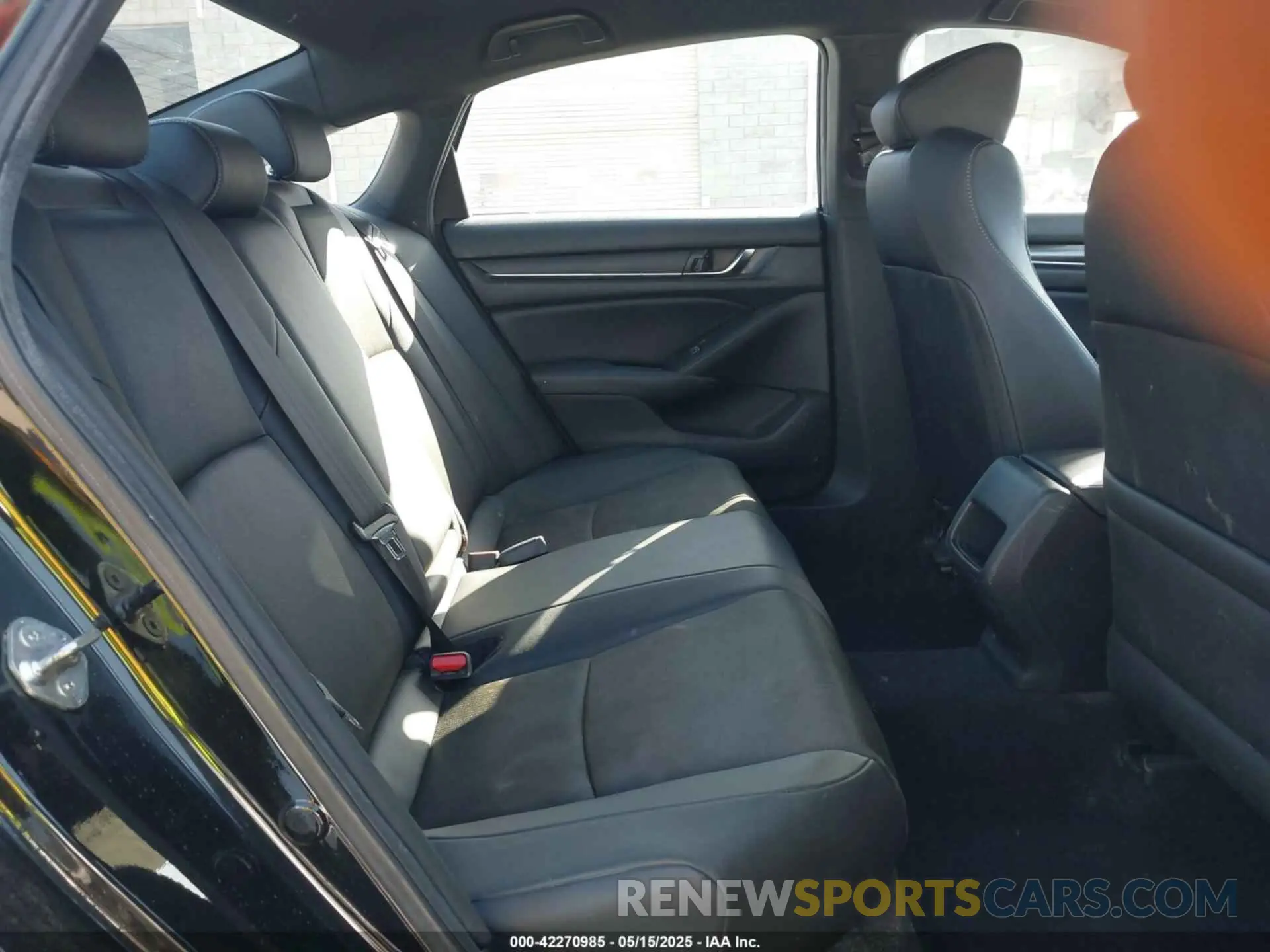 8 Photograph of a damaged car 1HGCV1F37KA073001 HONDA ACCORD 2019