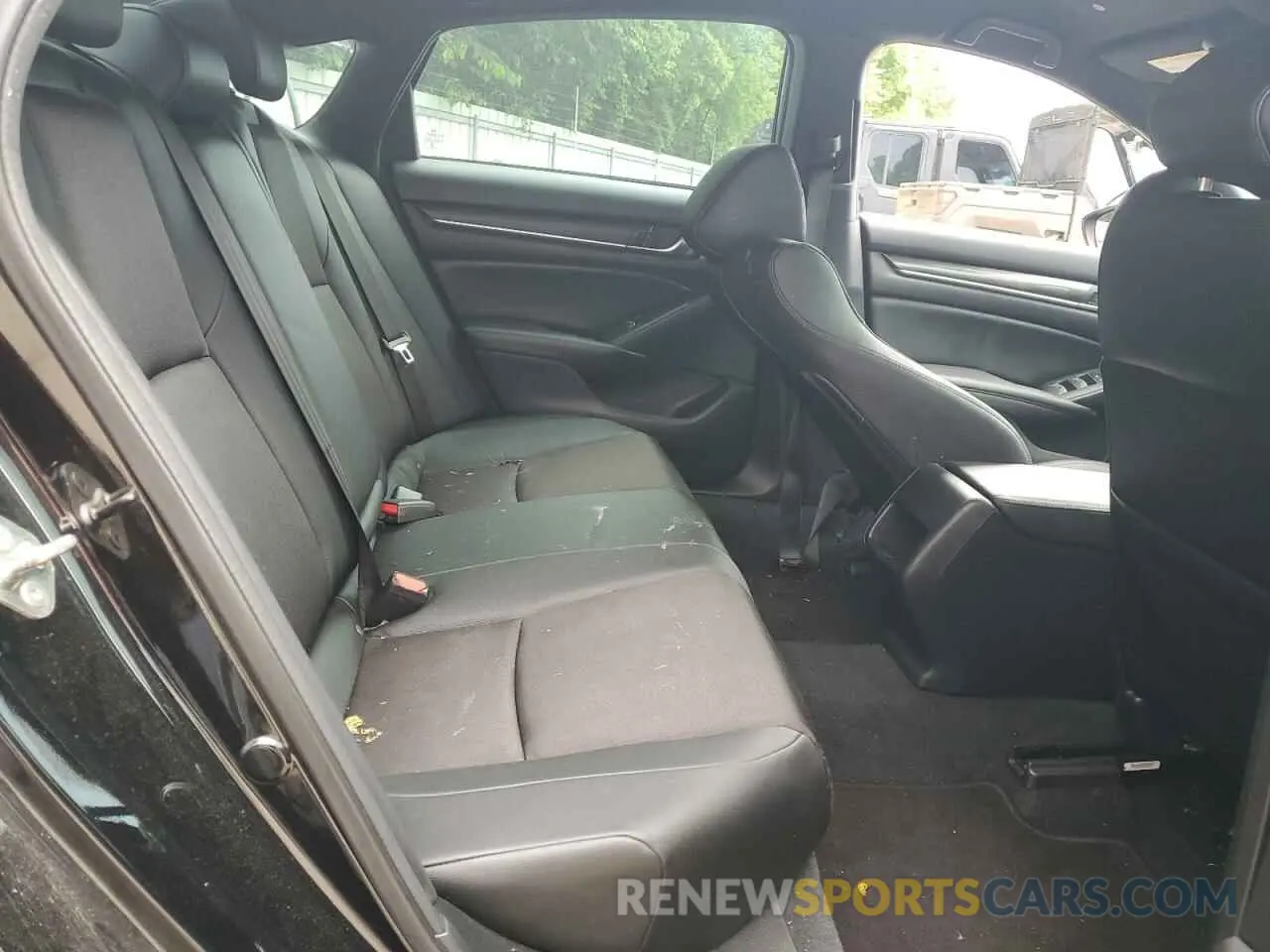 10 Photograph of a damaged car 1HGCV1F37KA104411 HONDA ACCORD 2019