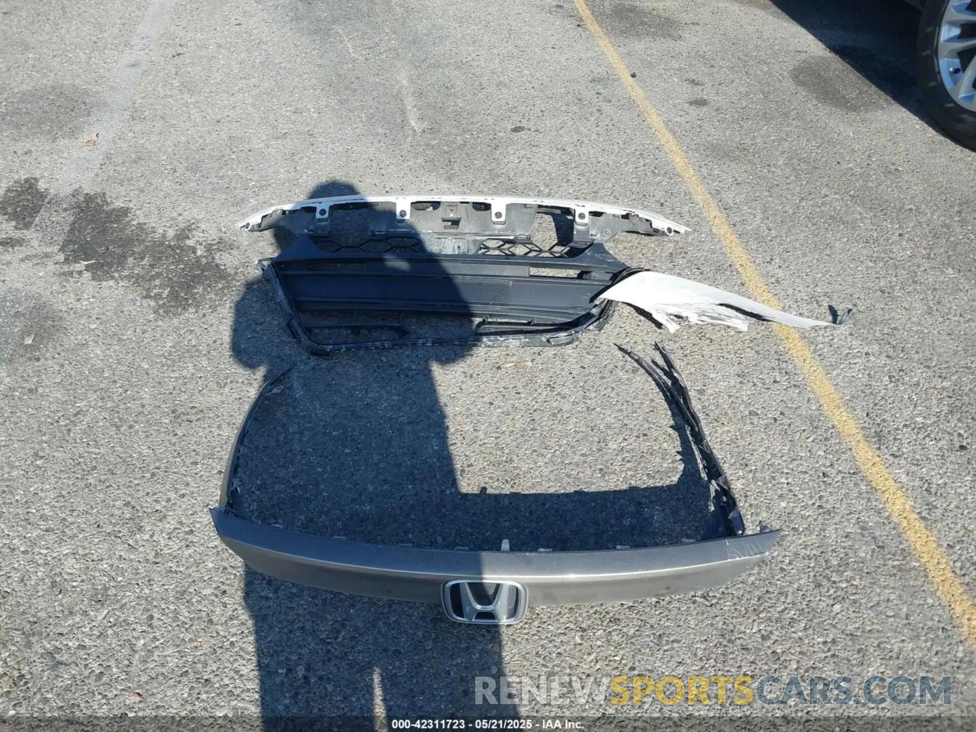12 Photograph of a damaged car 1HGCV1F37KA110967 HONDA ACCORD 2019