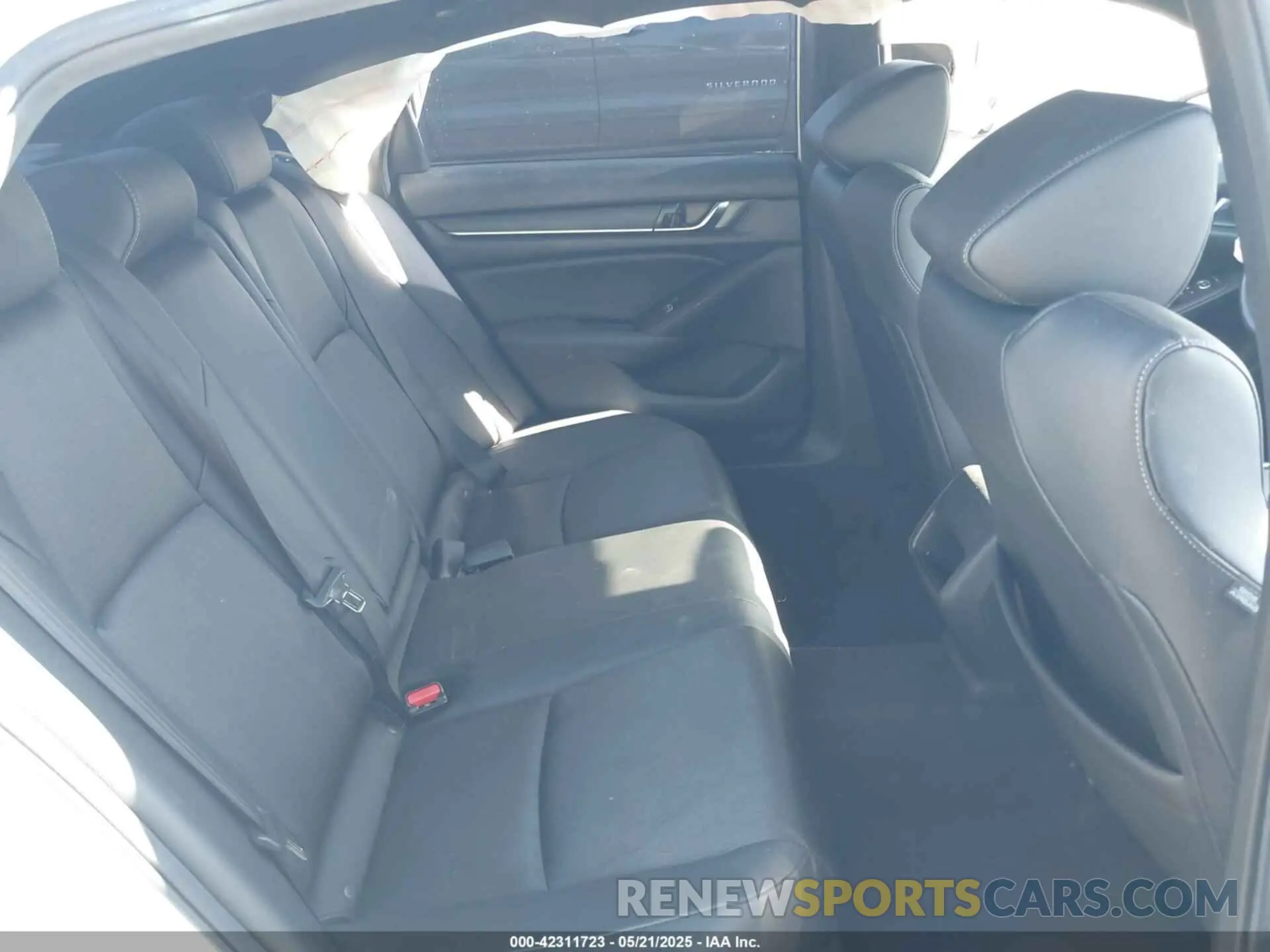8 Photograph of a damaged car 1HGCV1F37KA110967 HONDA ACCORD 2019