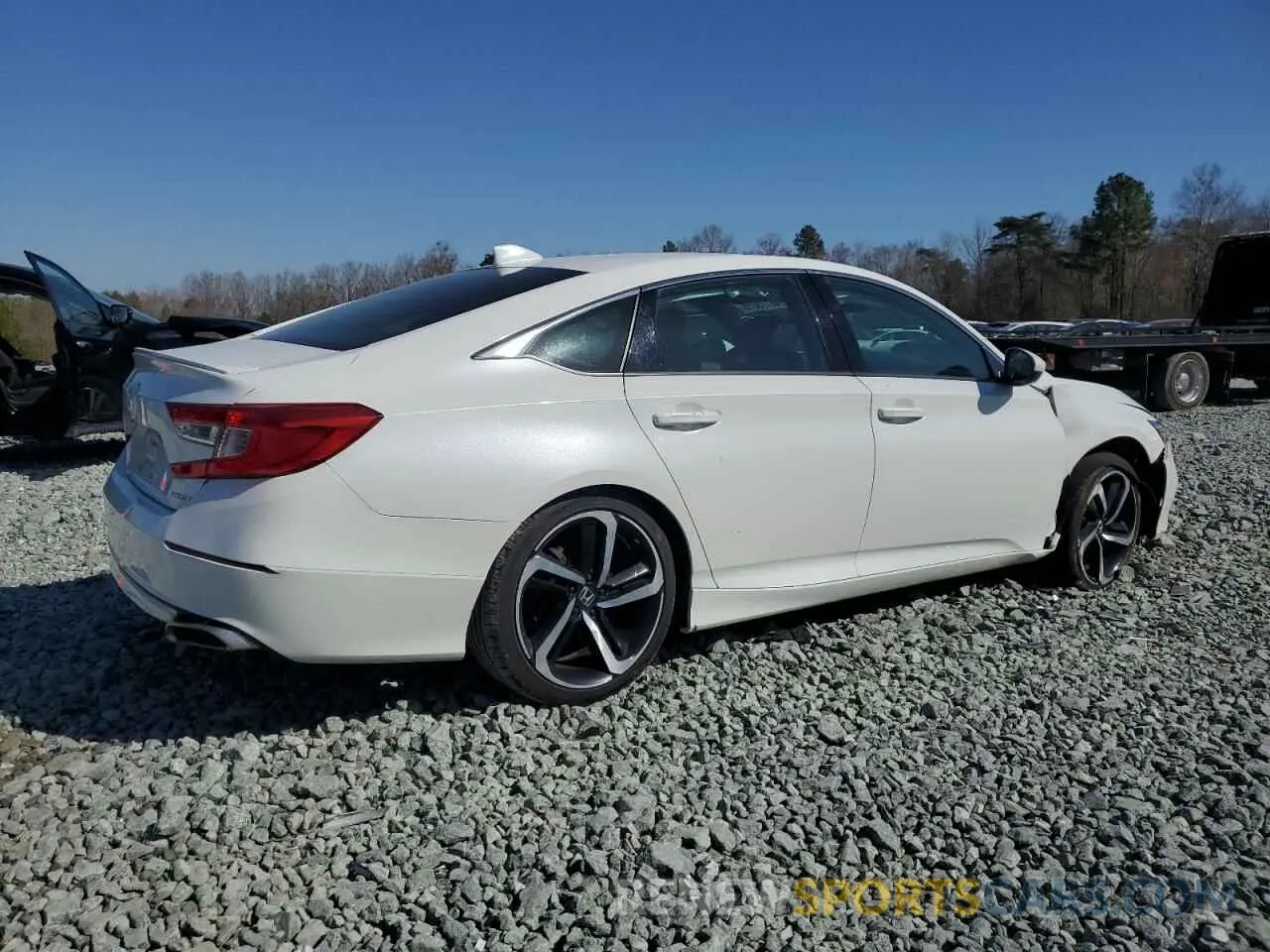 3 Photograph of a damaged car 1HGCV1F37KA112931 HONDA ACCORD 2019