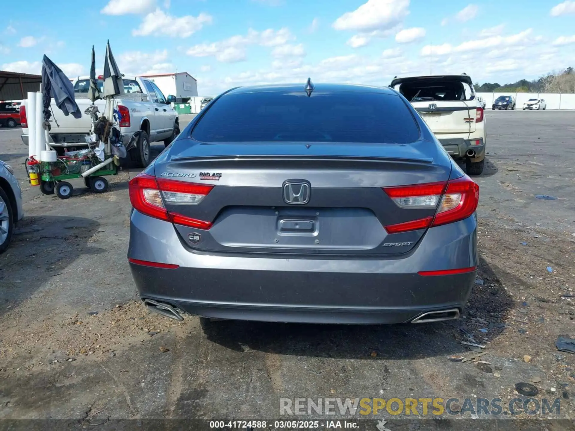 16 Photograph of a damaged car 1HGCV1F37KA148067 HONDA ACCORD 2019