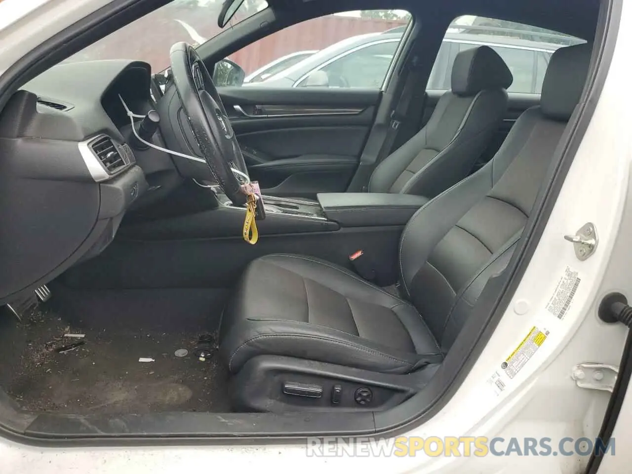 7 Photograph of a damaged car 1HGCV1F37KA162034 HONDA ACCORD 2019