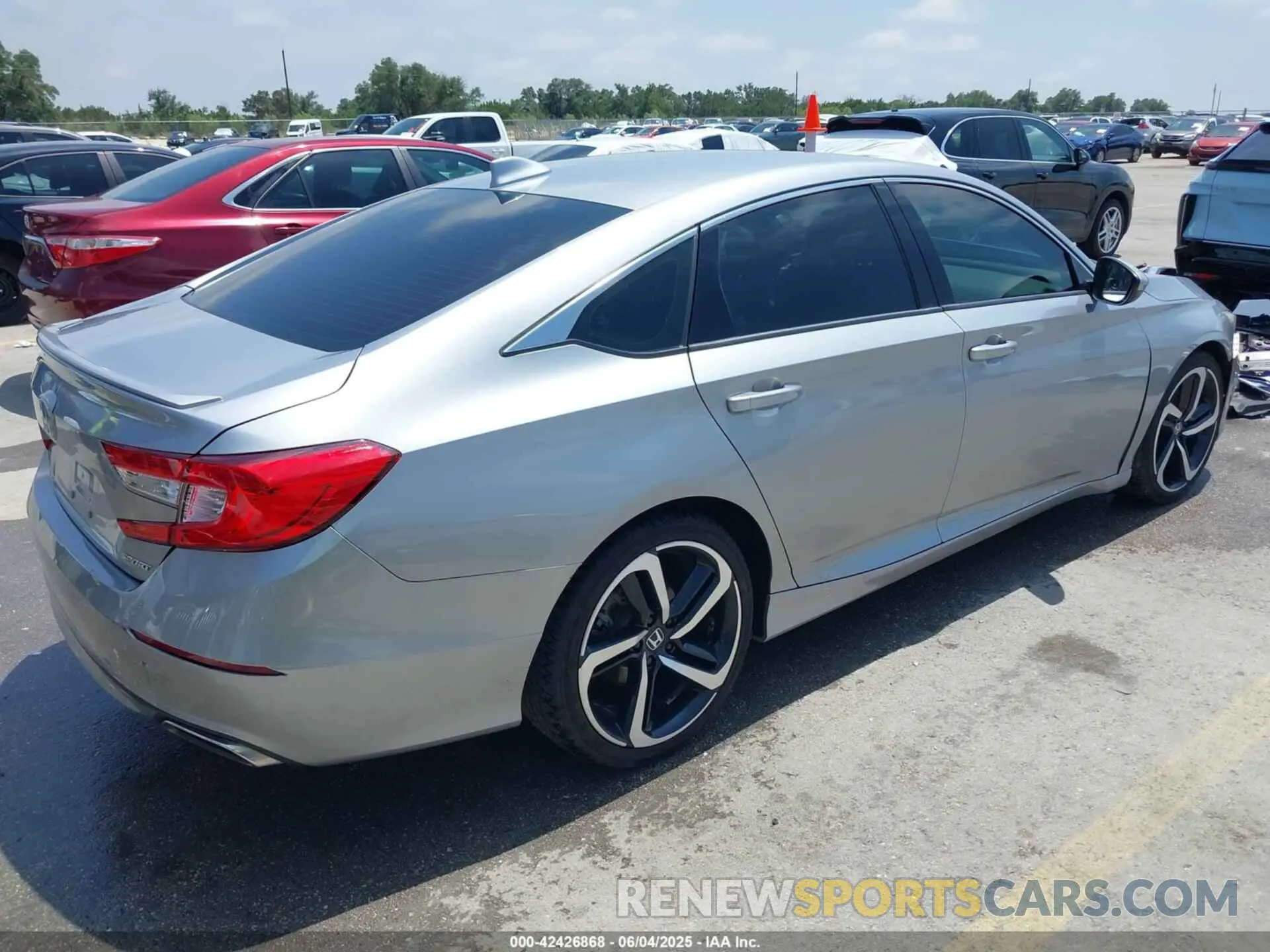 4 Photograph of a damaged car 1HGCV1F38KA044770 HONDA ACCORD 2019
