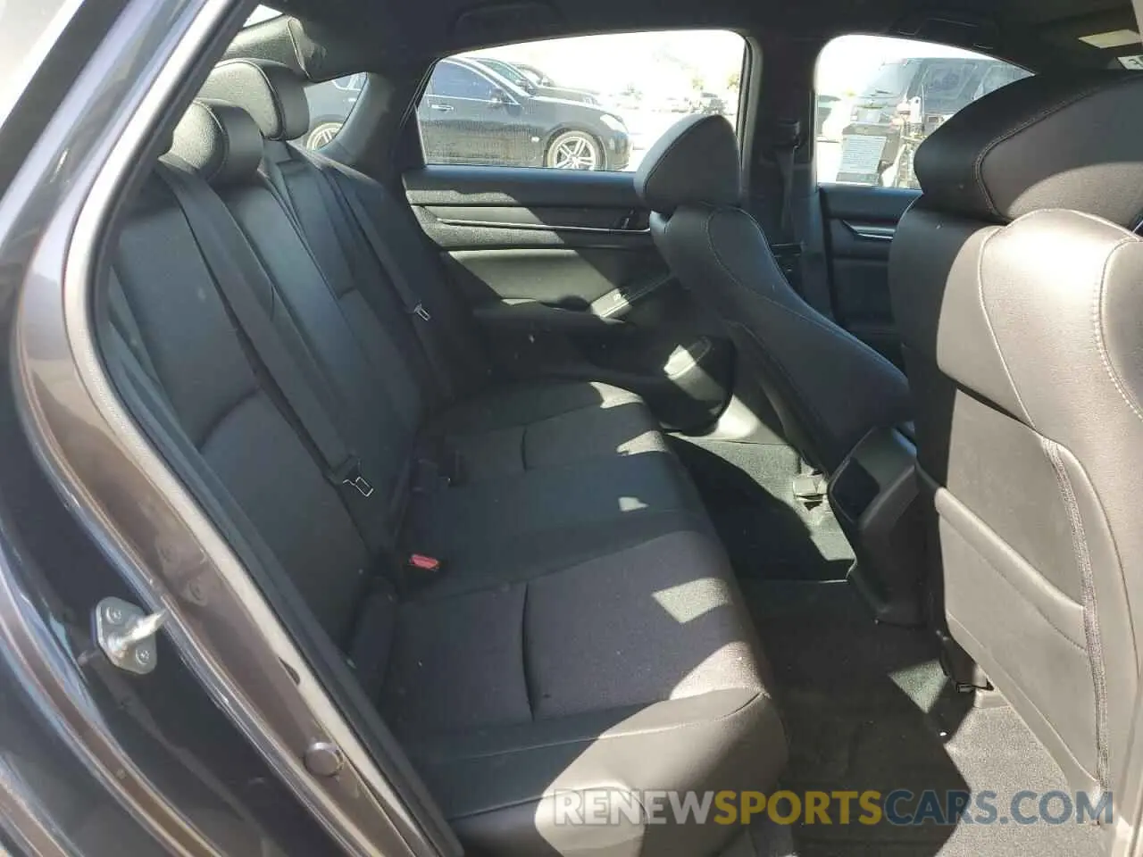 10 Photograph of a damaged car 1HGCV1F38KA109424 HONDA ACCORD 2019