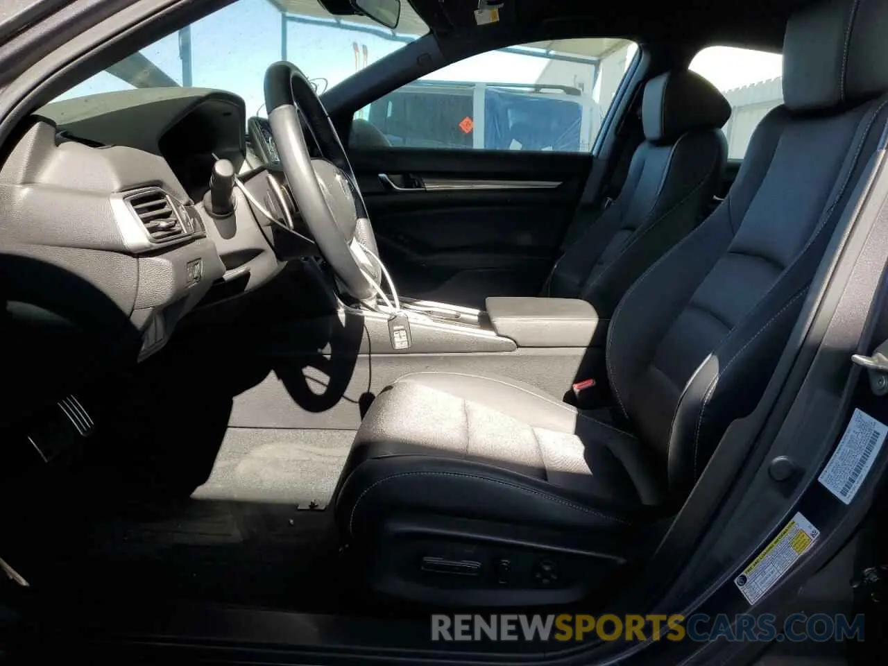 7 Photograph of a damaged car 1HGCV1F38KA109424 HONDA ACCORD 2019
