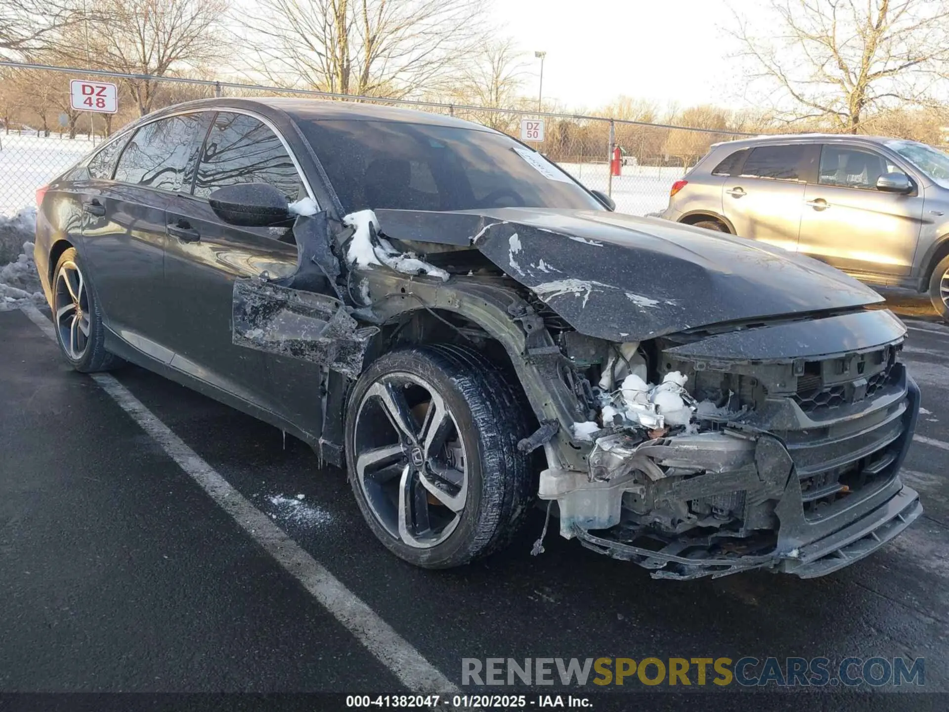 6 Photograph of a damaged car 1HGCV1F38KA121606 HONDA ACCORD 2019