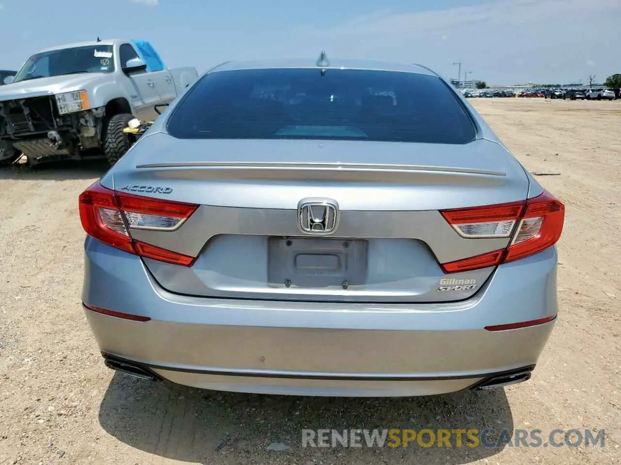 6 Photograph of a damaged car 1HGCV1F38KA132881 HONDA ACCORD 2019