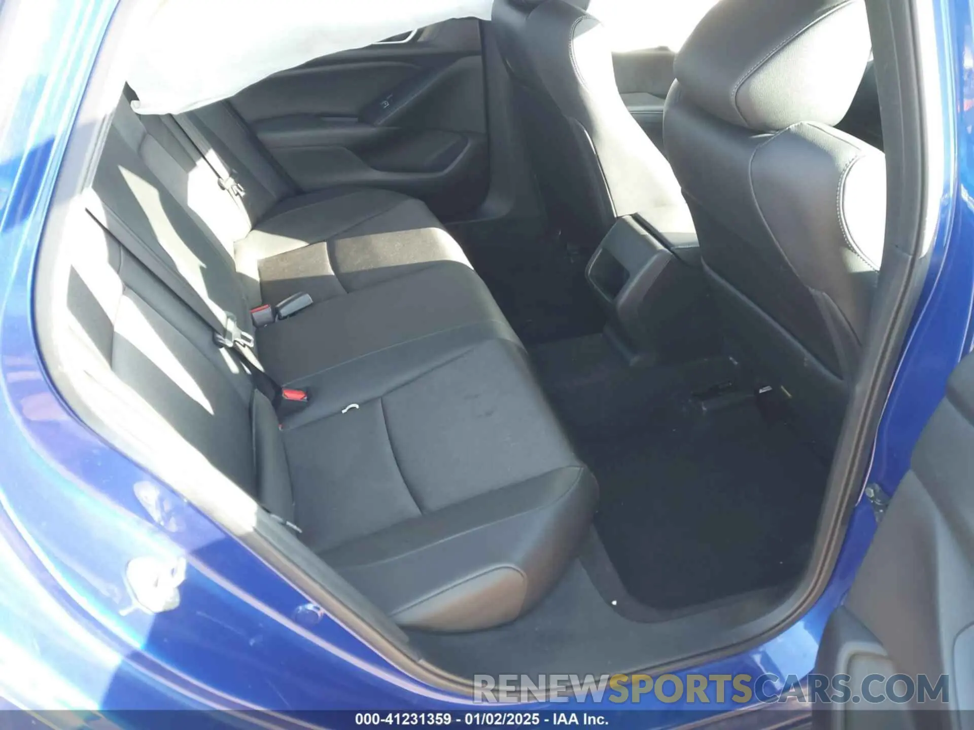 8 Photograph of a damaged car 1HGCV1F39KA007131 HONDA ACCORD 2019