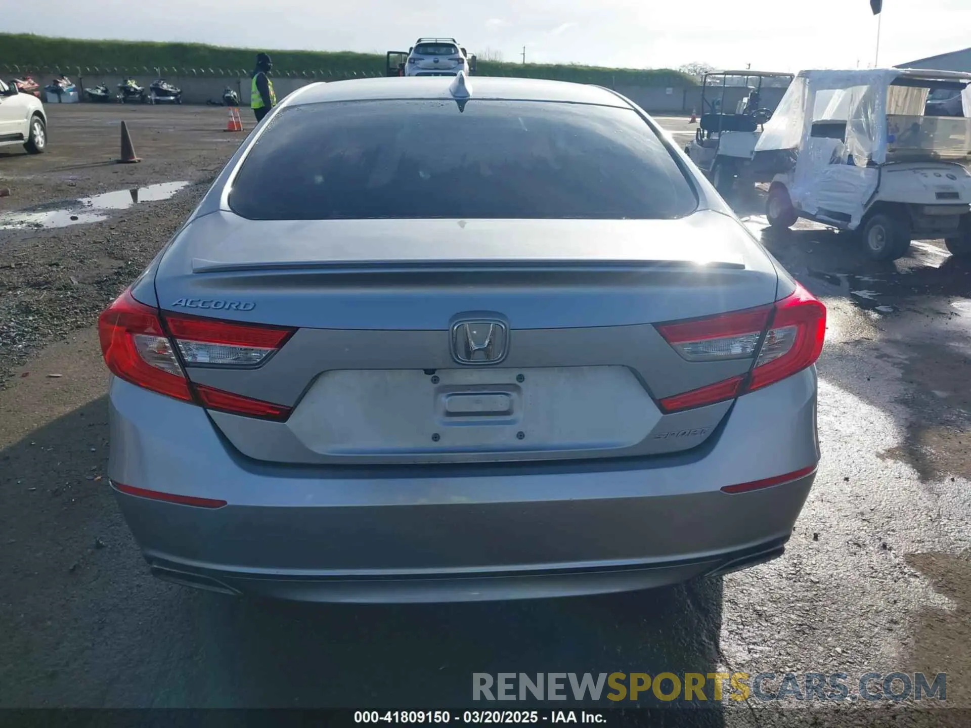 17 Photograph of a damaged car 1HGCV1F39KA016606 HONDA ACCORD 2019