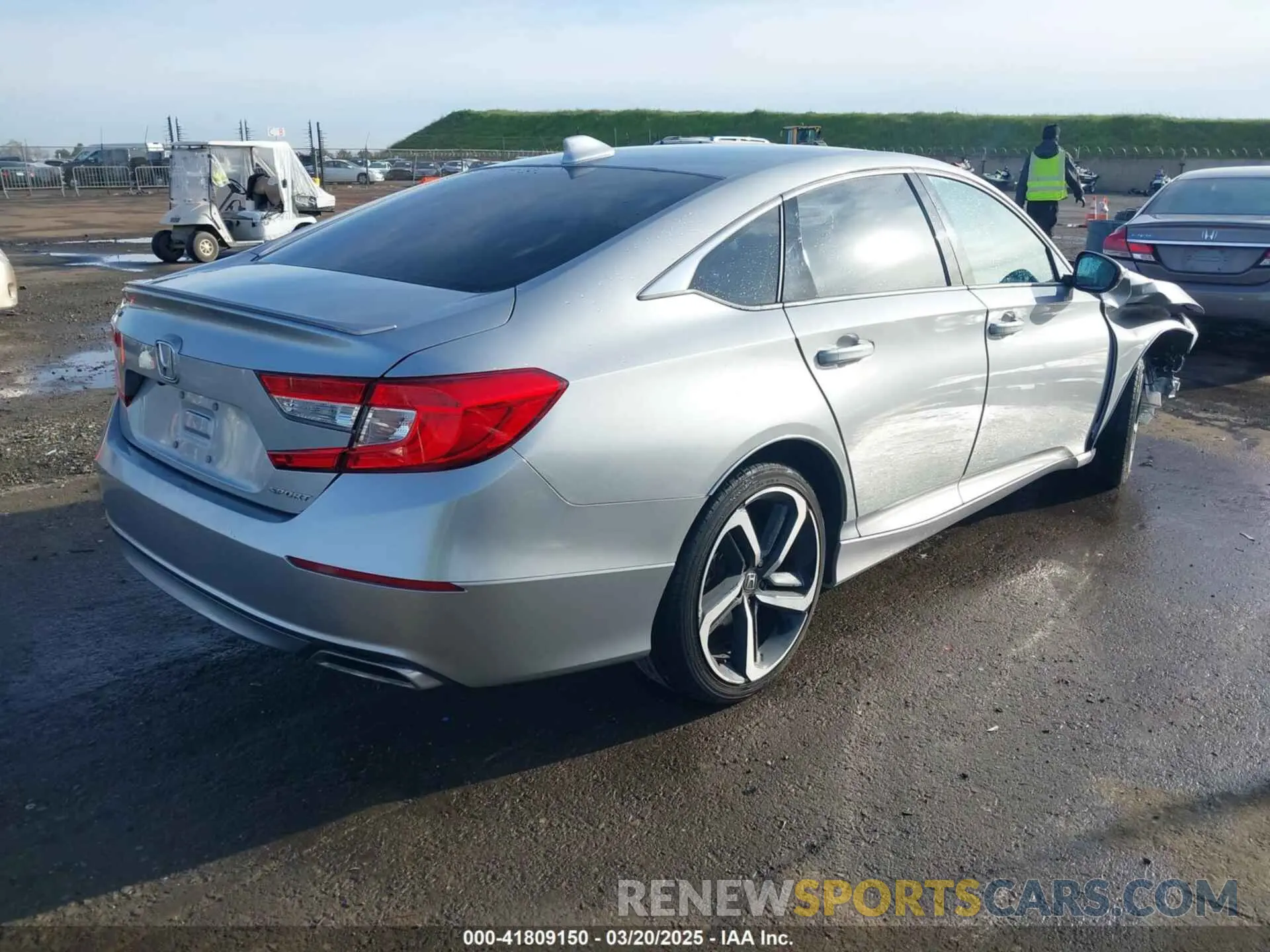 4 Photograph of a damaged car 1HGCV1F39KA016606 HONDA ACCORD 2019