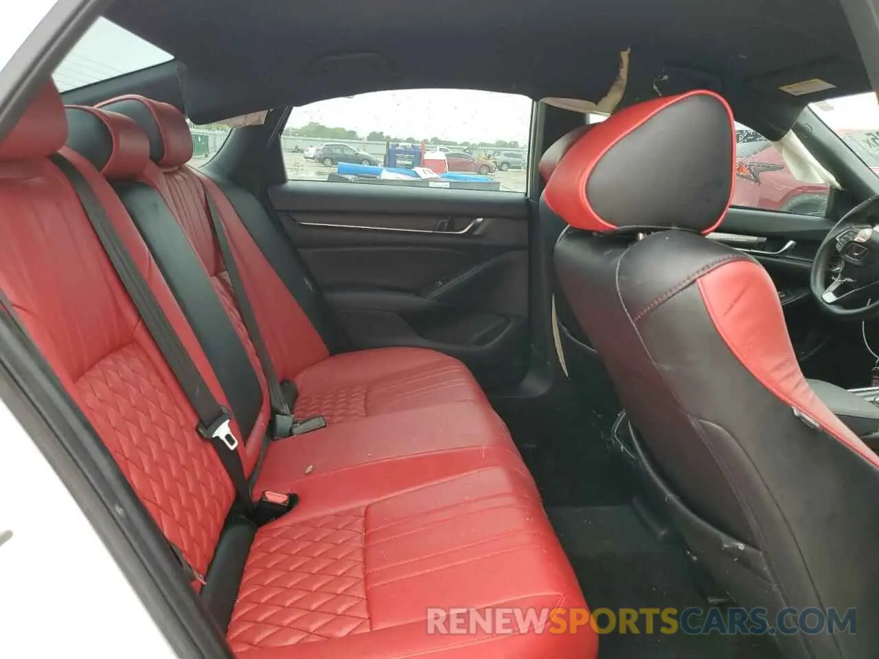 10 Photograph of a damaged car 1HGCV1F39KA016895 HONDA ACCORD 2019