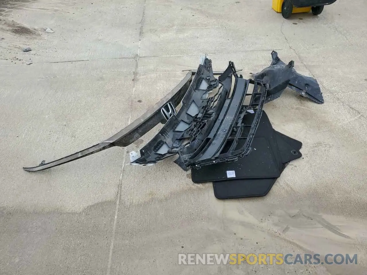 12 Photograph of a damaged car 1HGCV1F39KA016895 HONDA ACCORD 2019