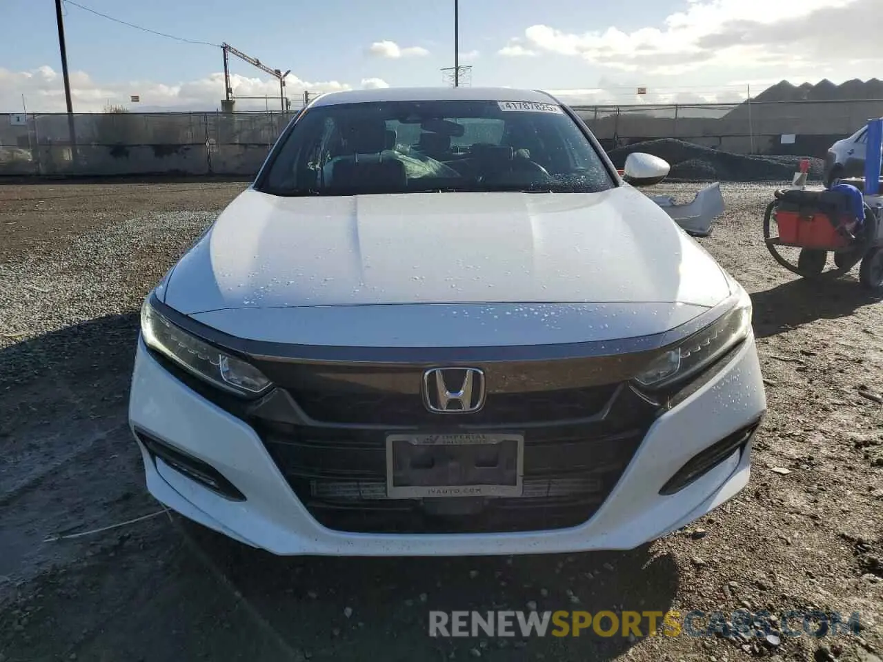 5 Photograph of a damaged car 1HGCV1F39KA086607 HONDA ACCORD 2019