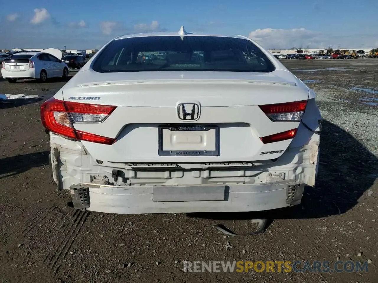 6 Photograph of a damaged car 1HGCV1F39KA086607 HONDA ACCORD 2019