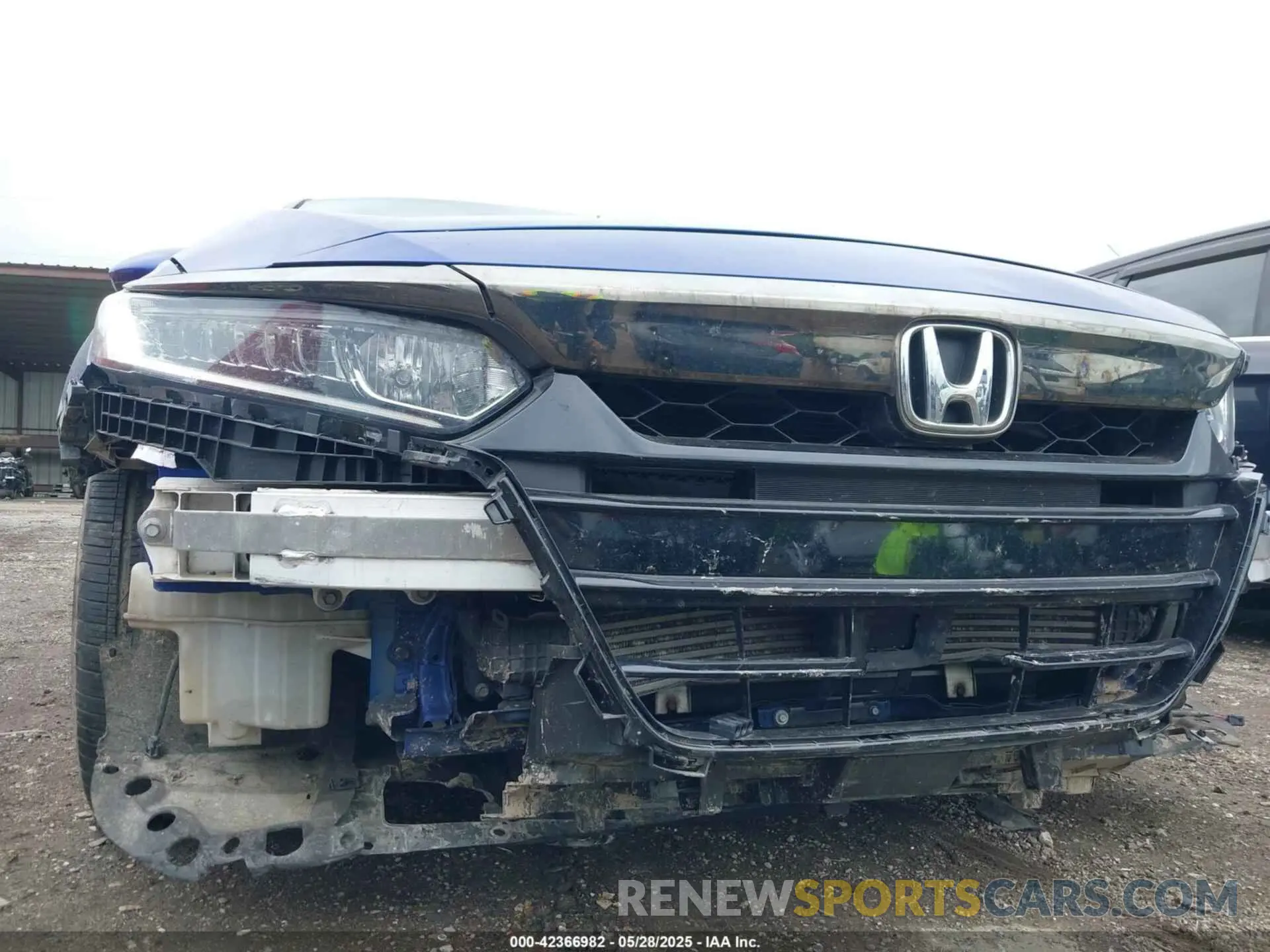 6 Photograph of a damaged car 1HGCV1F39KA093041 HONDA ACCORD 2019