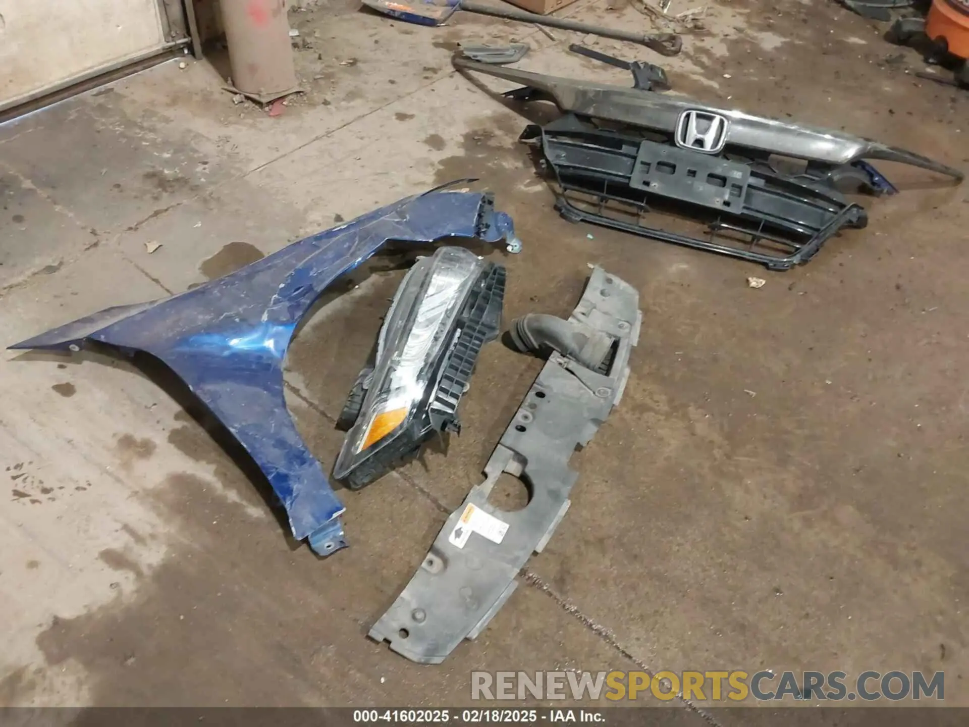 12 Photograph of a damaged car 1HGCV1F39KA100621 HONDA ACCORD 2019