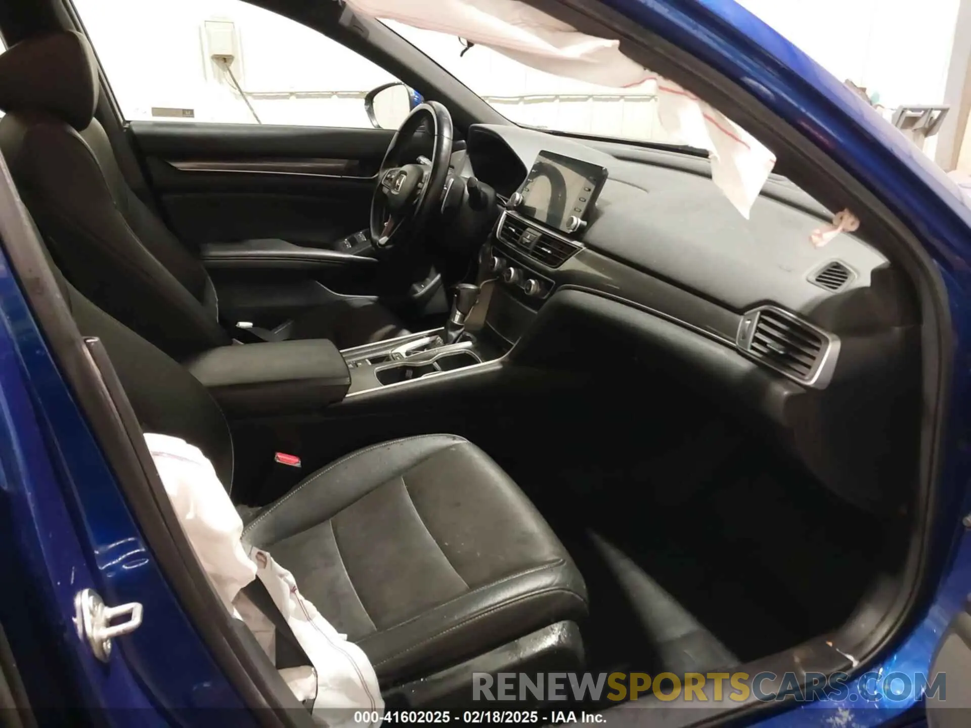 5 Photograph of a damaged car 1HGCV1F39KA100621 HONDA ACCORD 2019