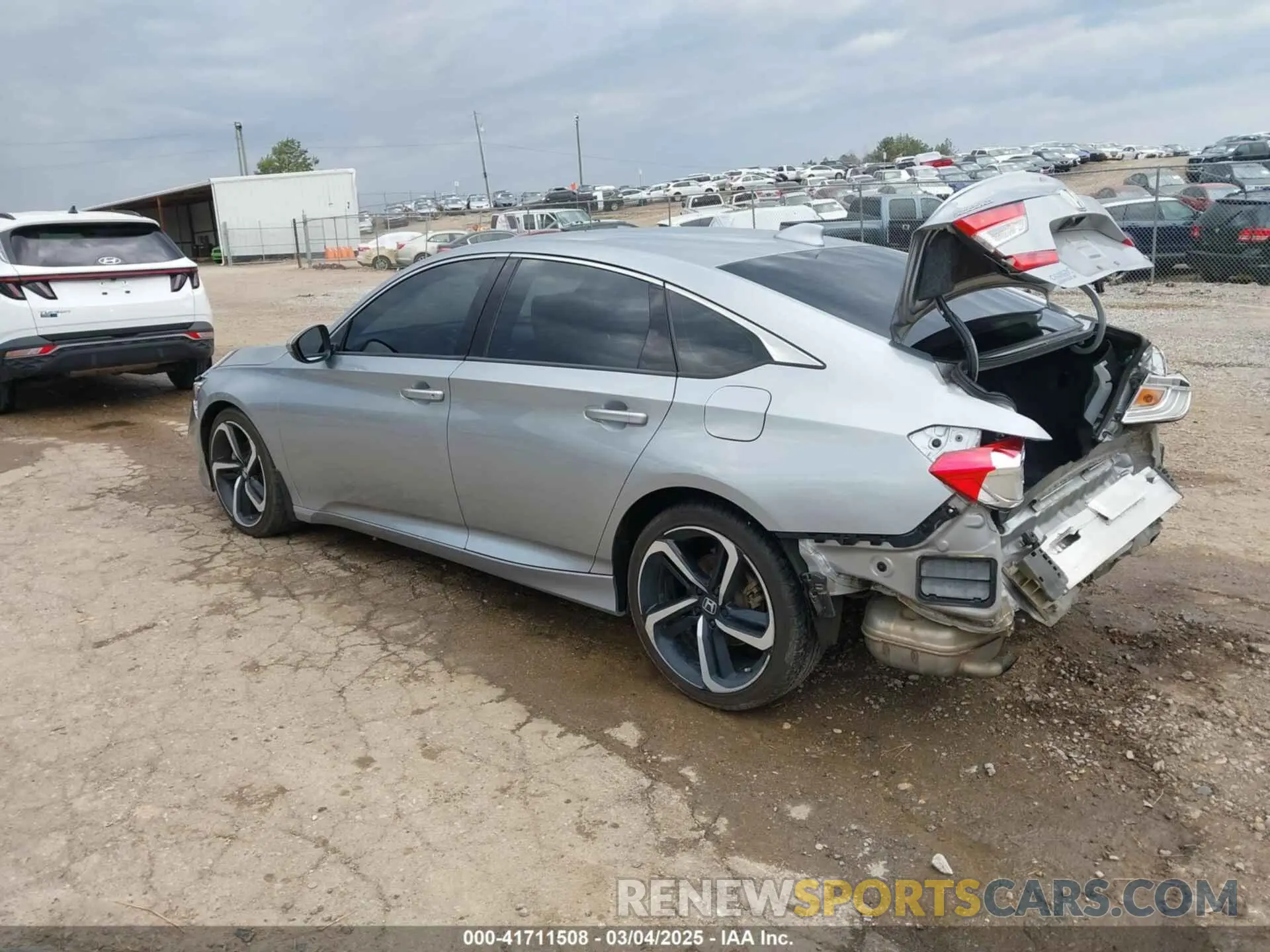 3 Photograph of a damaged car 1HGCV1F39KA105186 HONDA ACCORD 2019