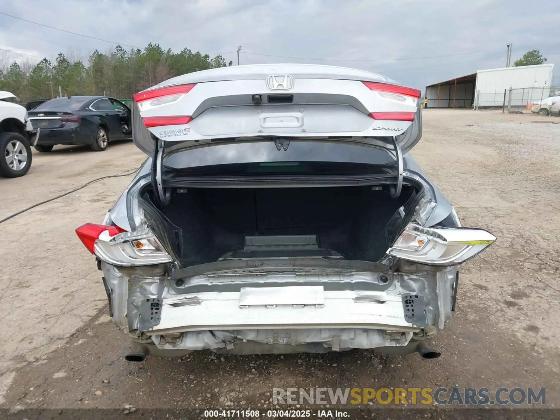 6 Photograph of a damaged car 1HGCV1F39KA105186 HONDA ACCORD 2019