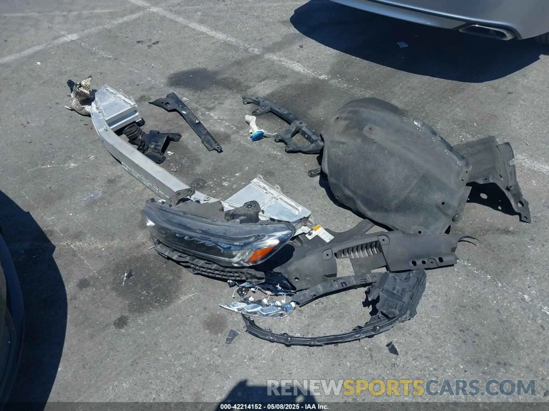 12 Photograph of a damaged car 1HGCV1F39KA142156 HONDA ACCORD 2019