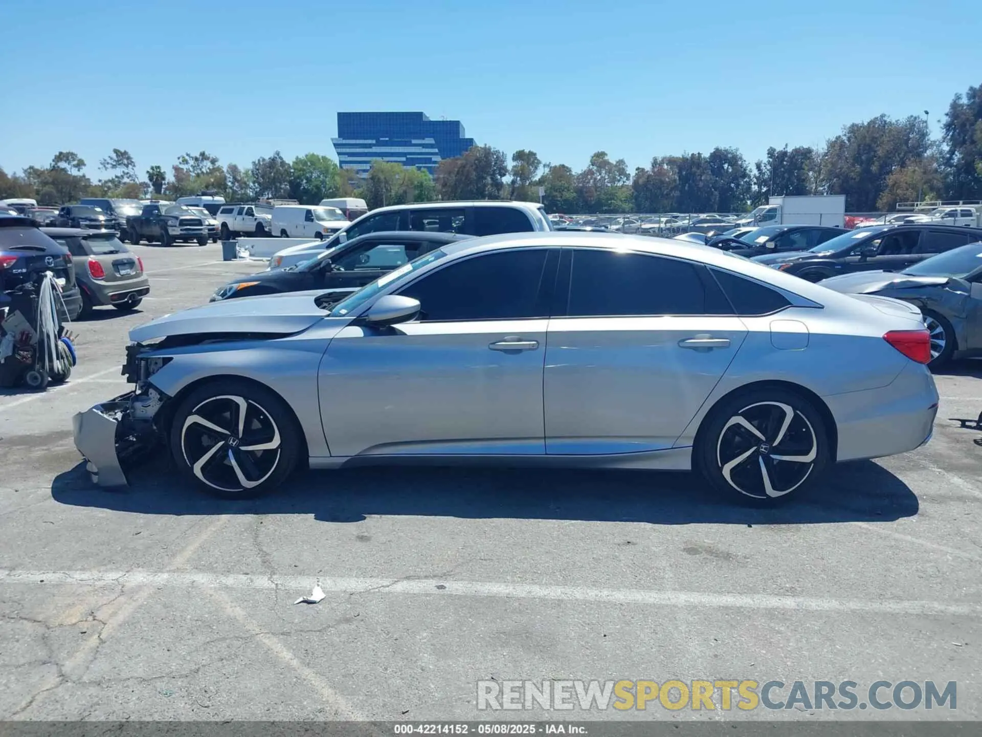 15 Photograph of a damaged car 1HGCV1F39KA142156 HONDA ACCORD 2019