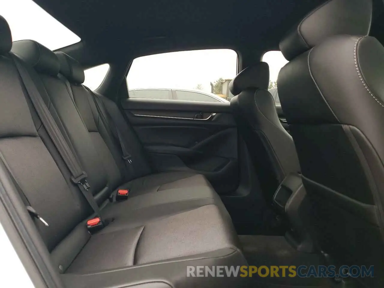 10 Photograph of a damaged car 1HGCV1F39KA154680 HONDA ACCORD 2019