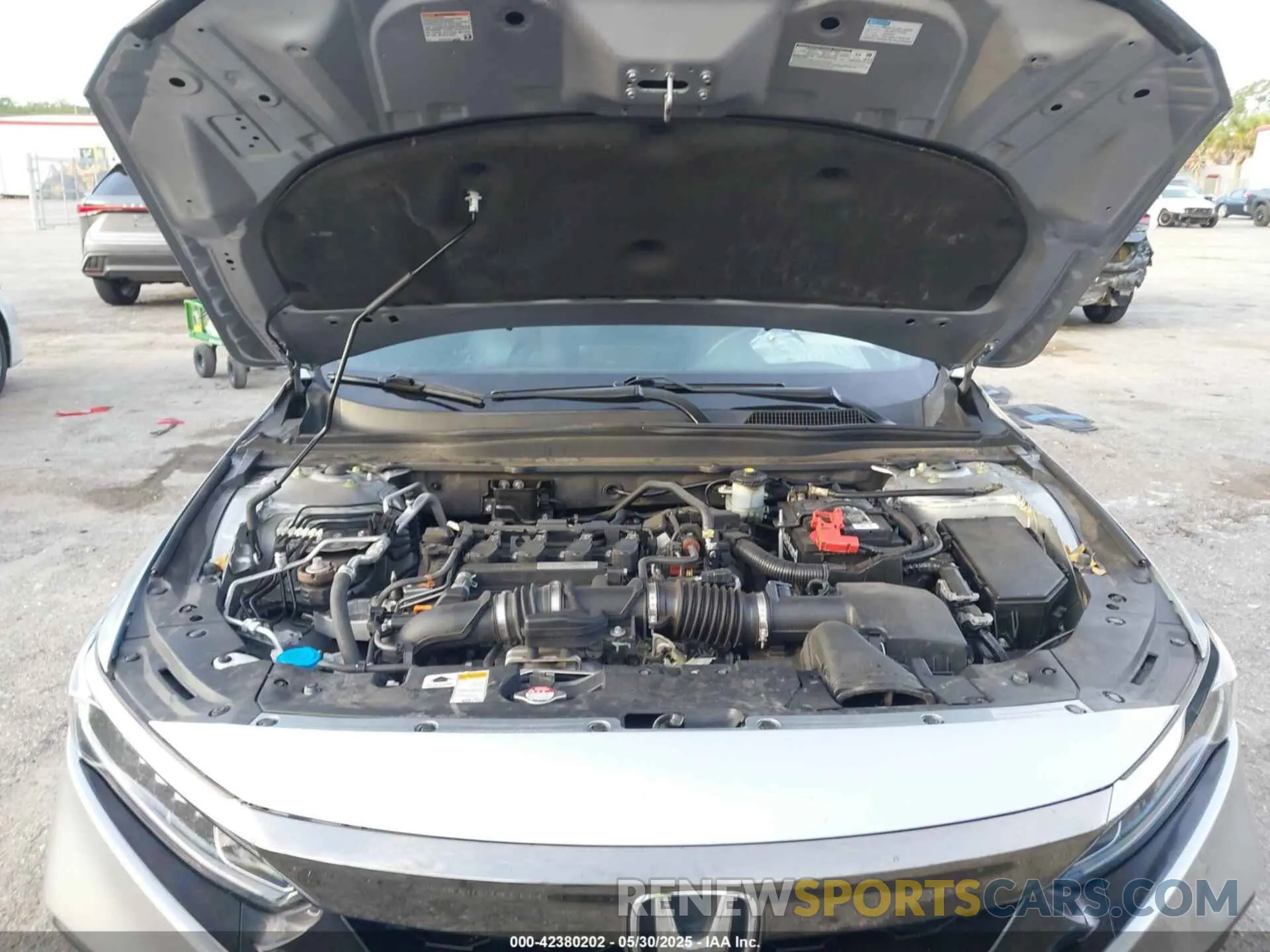 10 Photograph of a damaged car 1HGCV1F39KA158535 HONDA ACCORD 2019