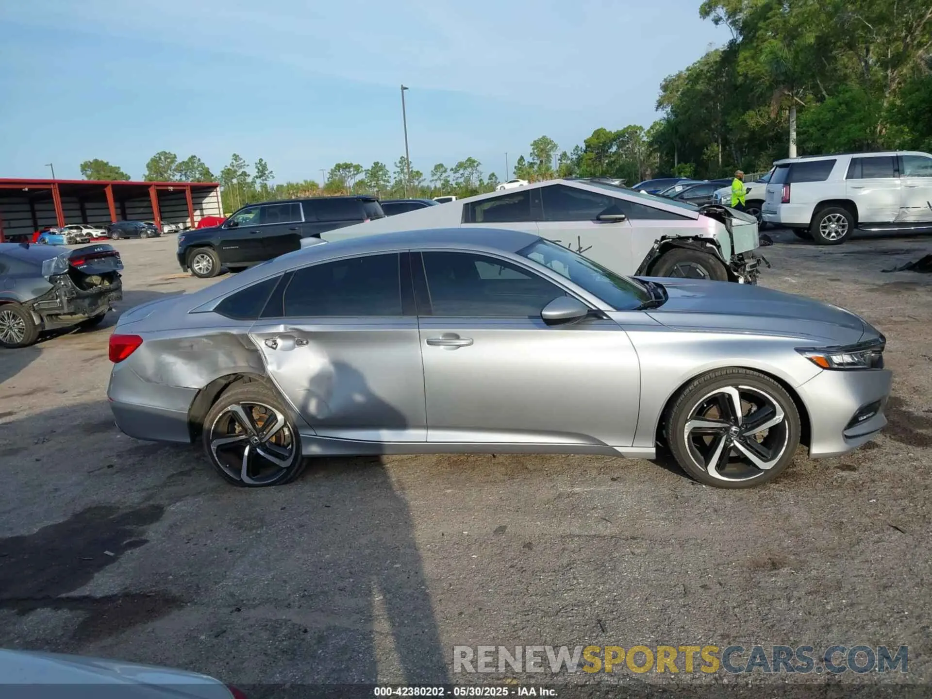 12 Photograph of a damaged car 1HGCV1F39KA158535 HONDA ACCORD 2019