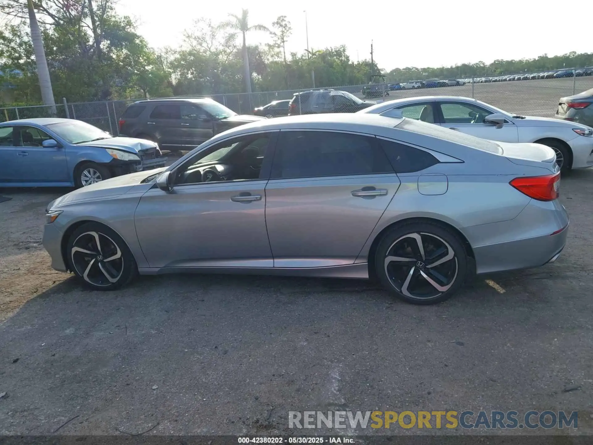 13 Photograph of a damaged car 1HGCV1F39KA158535 HONDA ACCORD 2019