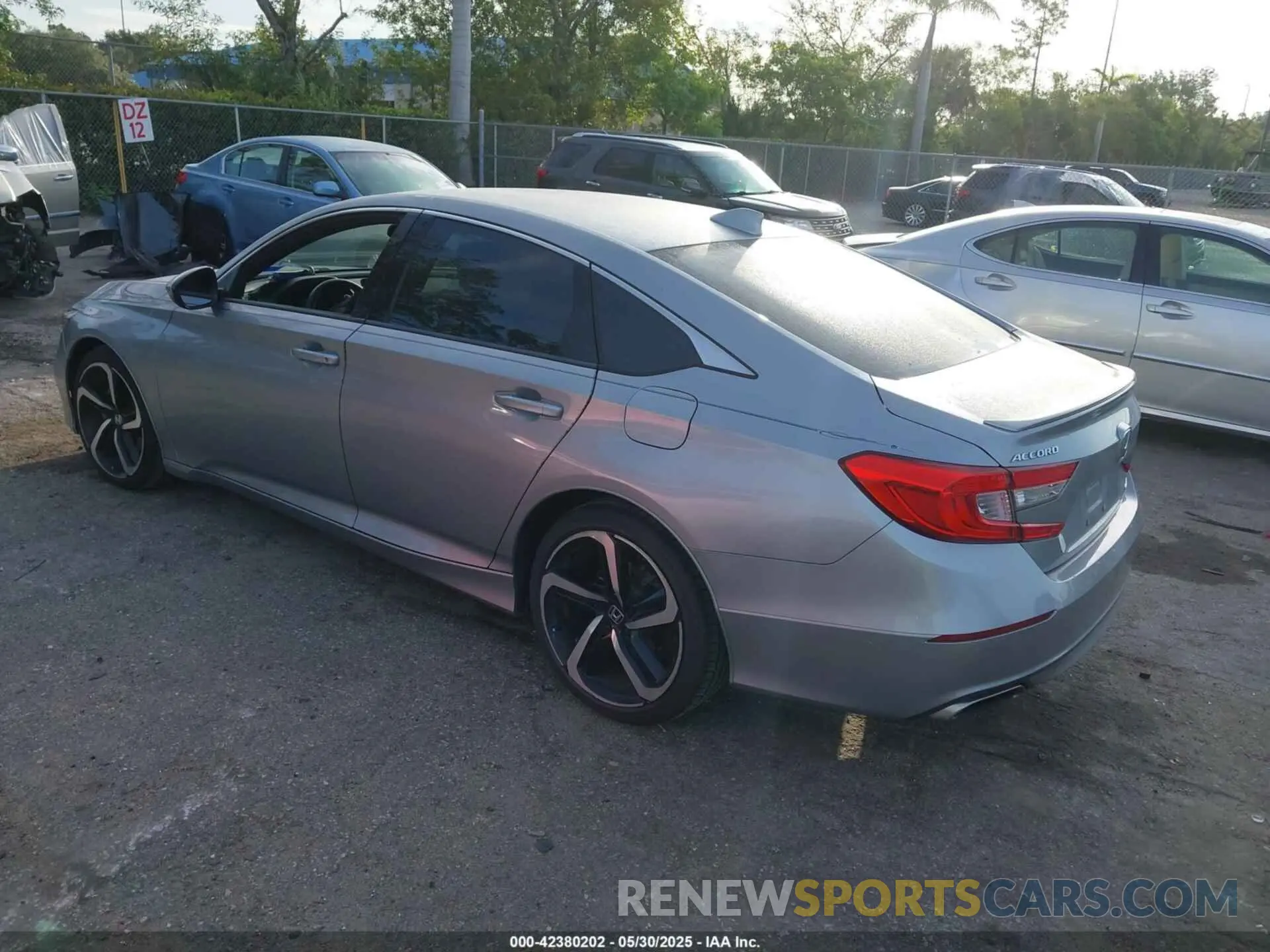 3 Photograph of a damaged car 1HGCV1F39KA158535 HONDA ACCORD 2019