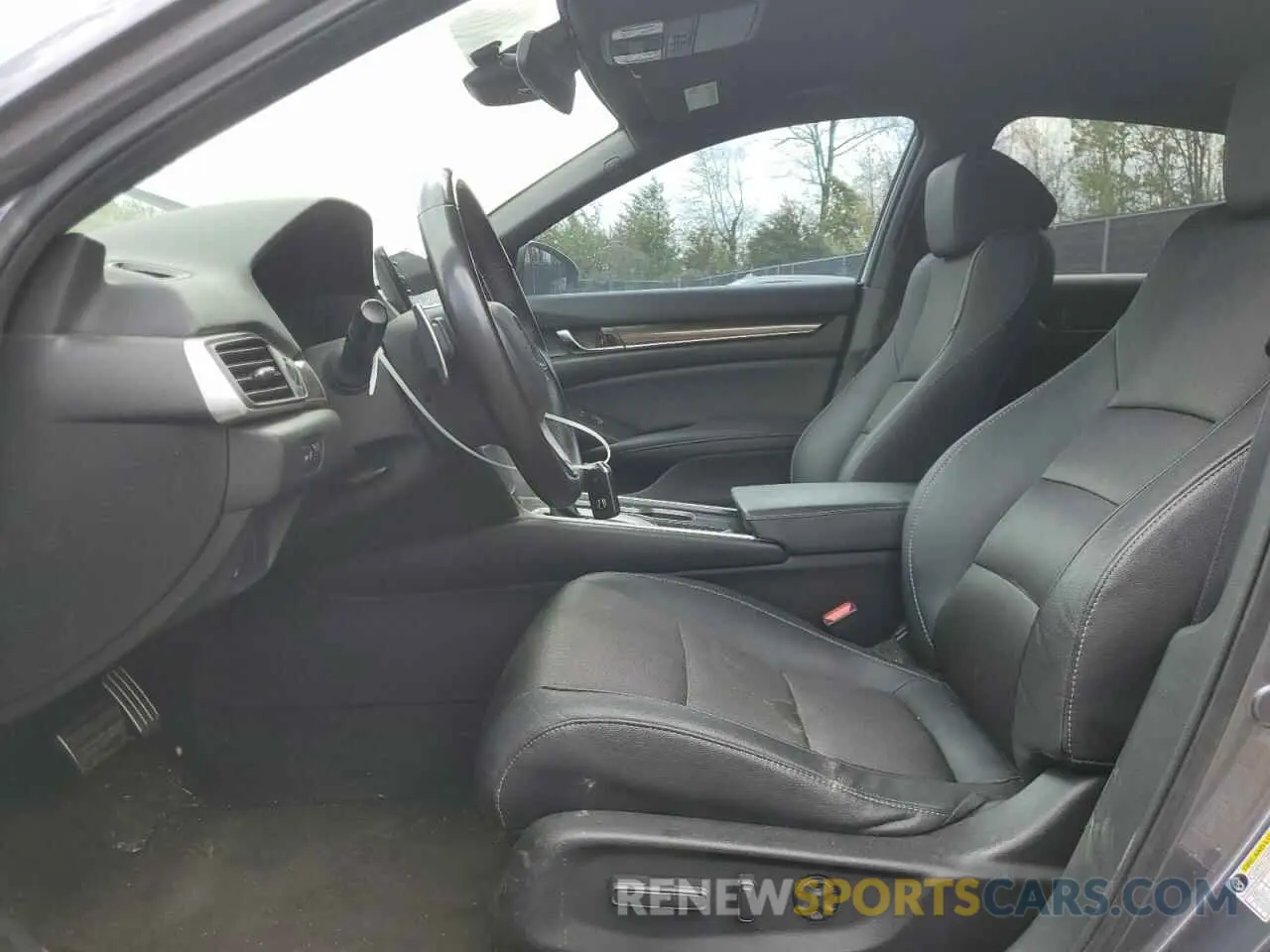7 Photograph of a damaged car 1HGCV1F39KA169065 HONDA ACCORD 2019